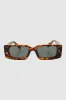 Lentes alargados cuadrados sold by Shasa