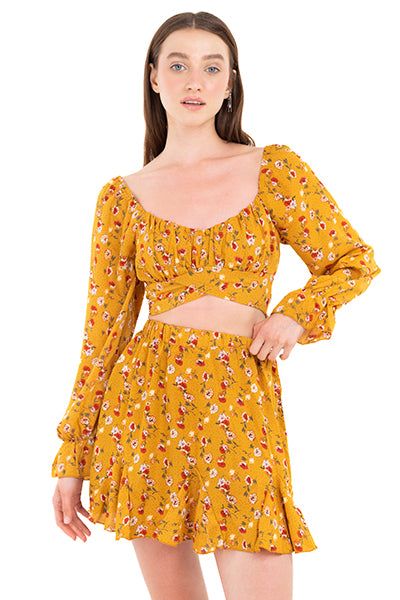 Top manga larga manga abullonada flores sold by Shasa