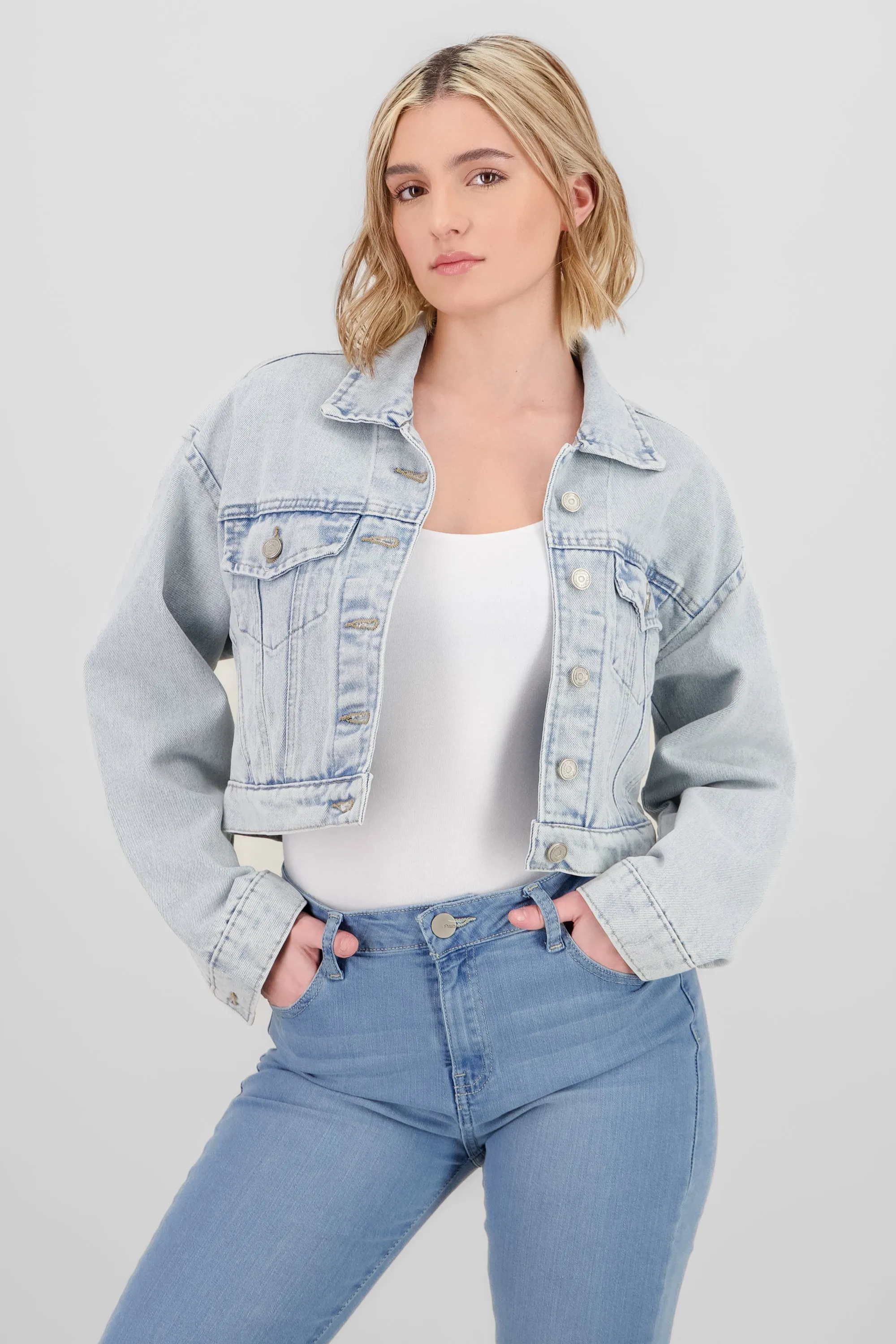 Chamarra oversize básica sold by Shasa