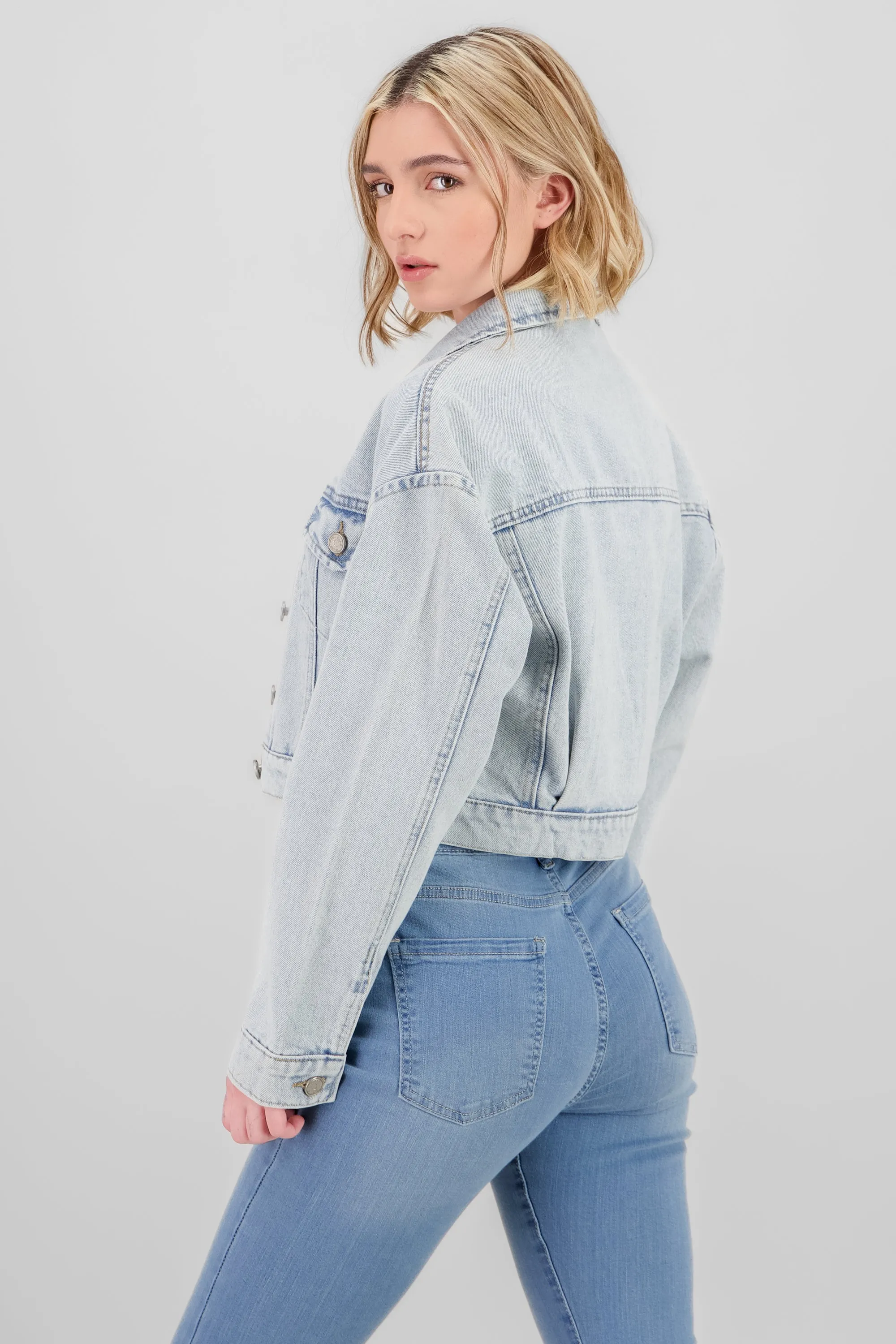 Chamarra oversize básica sold by Shasa product image thumbnail 3