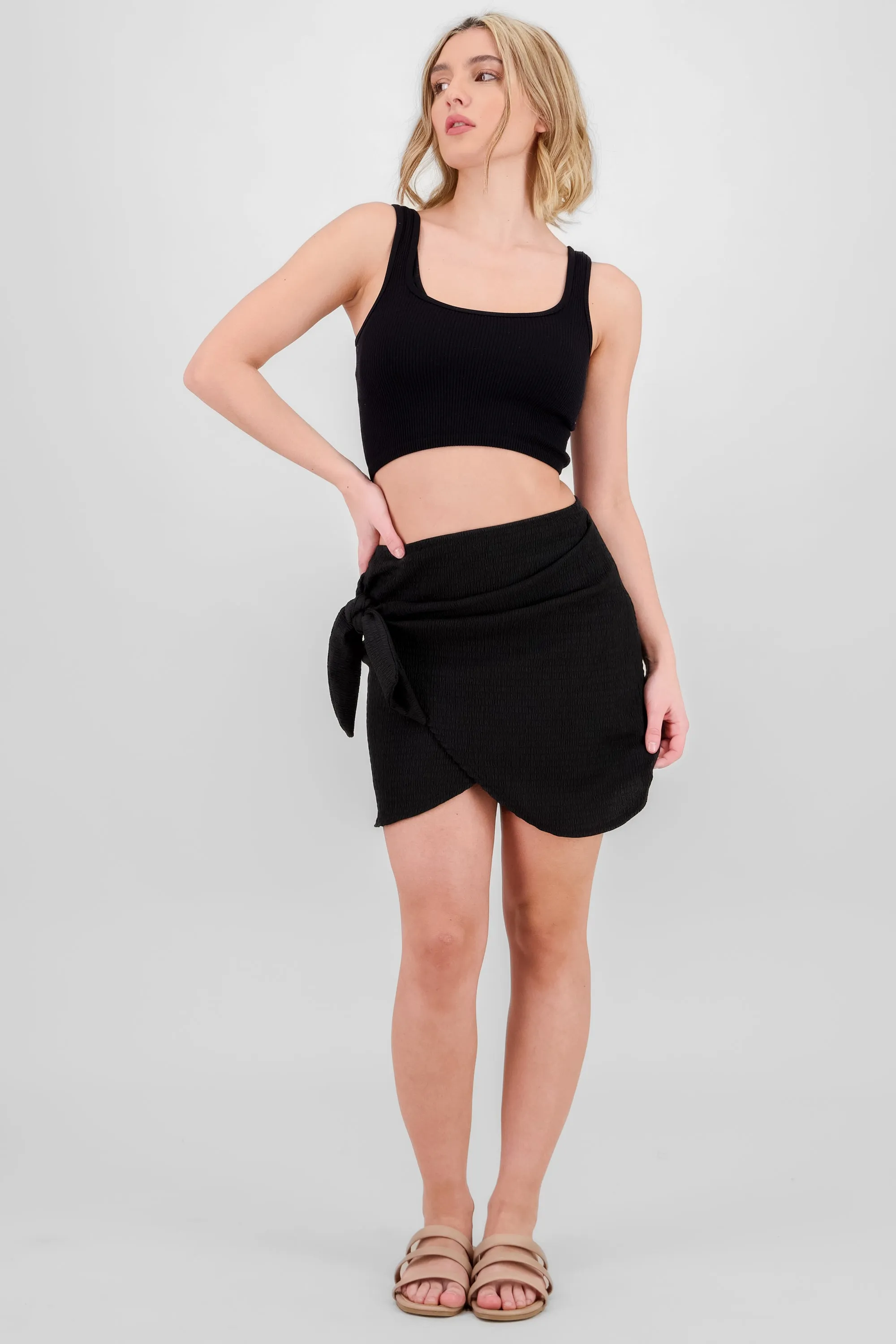 Falda mini nudo textura sold by Shasa