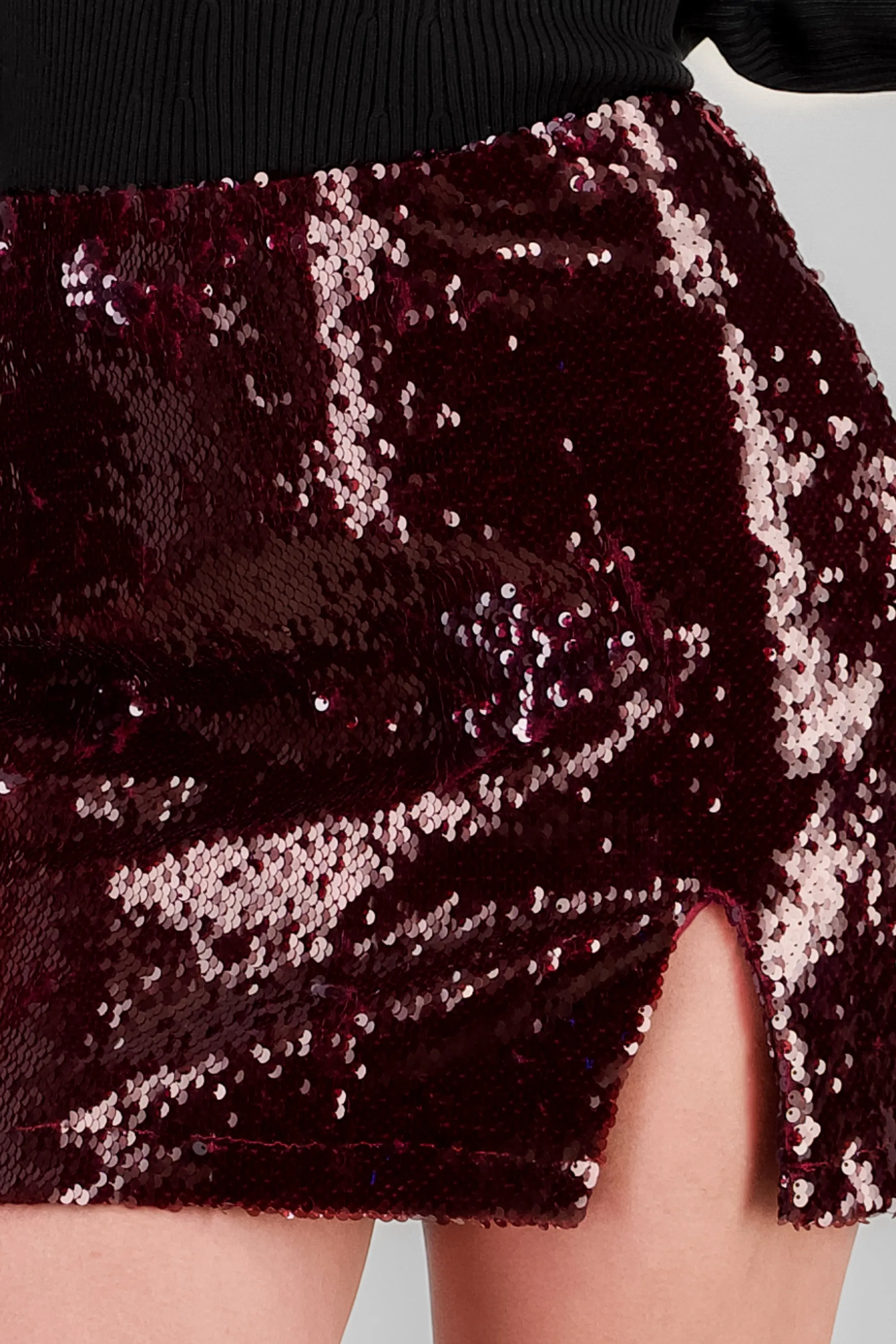 Minifalda lentejuelas con abertura al costado sold by Shasa product image thumbnail 5