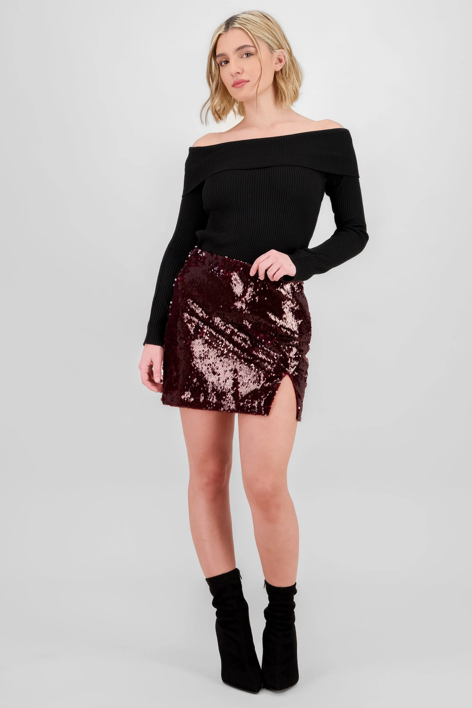 Minifalda lentejuelas con abertura al costado sold by Shasa