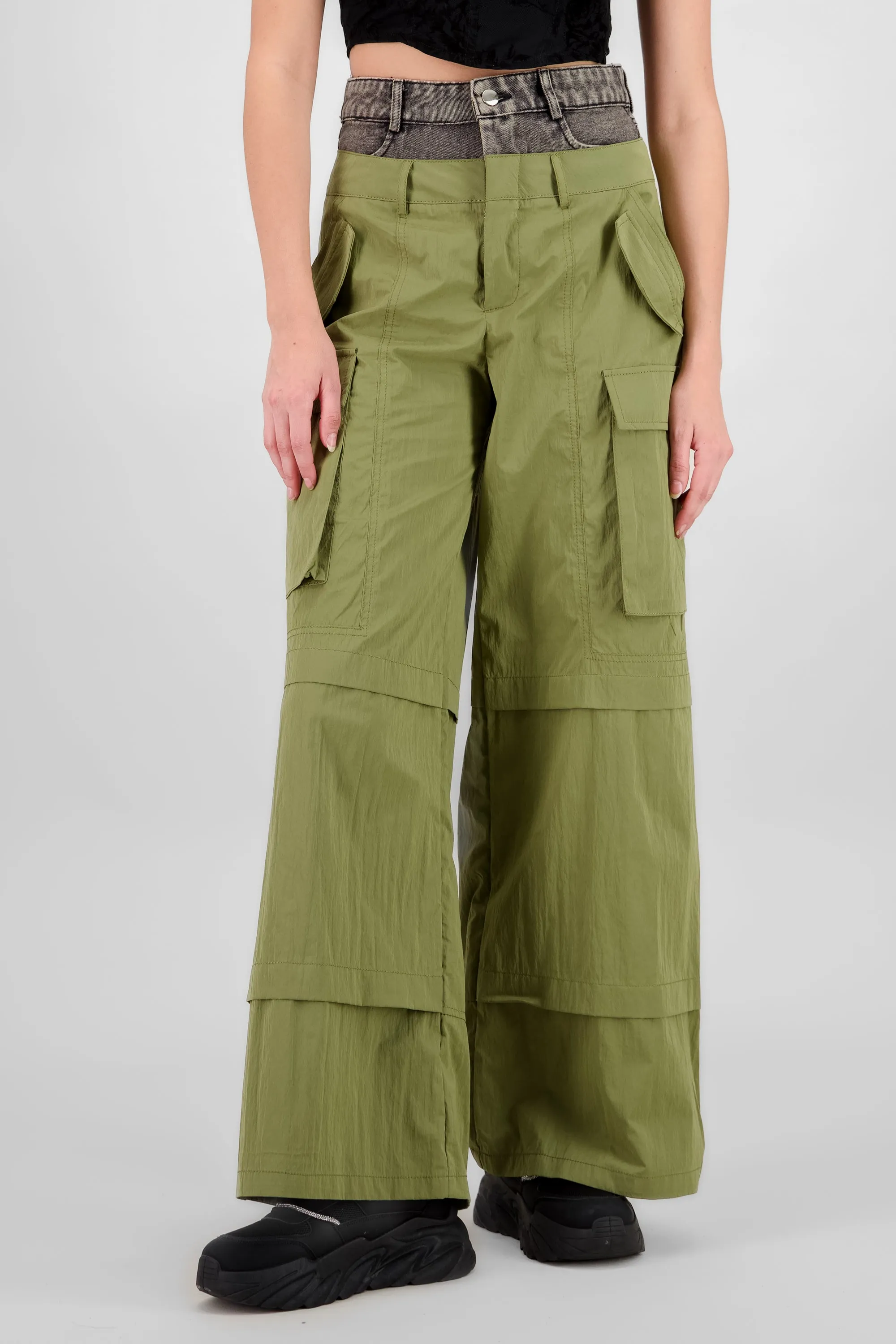 Pantalon cargo detalle pretina denim sold by Shasa product image thumbnail 2