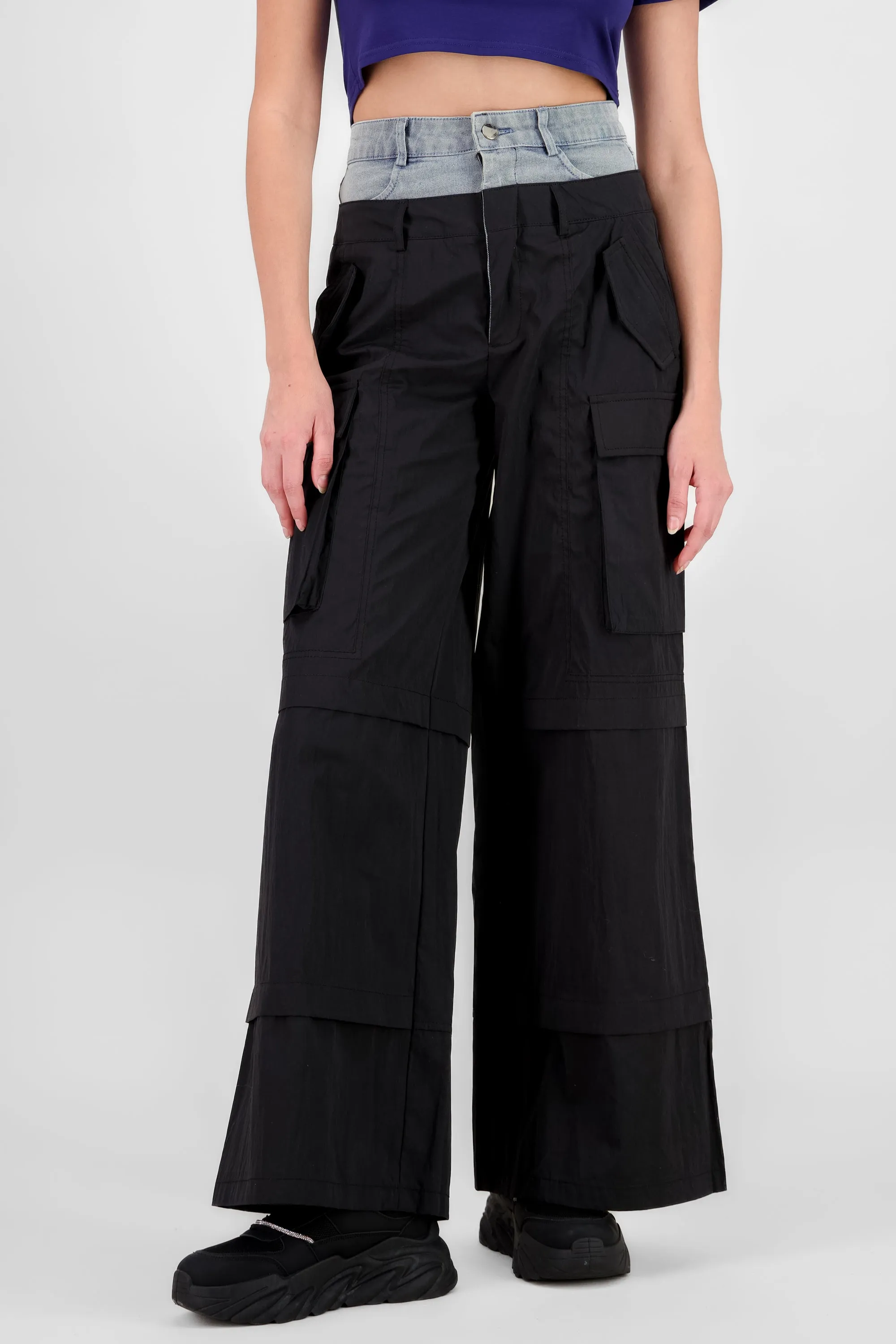 Pantalon cargo detalle pretina denim sold by Shasa product image thumbnail 2