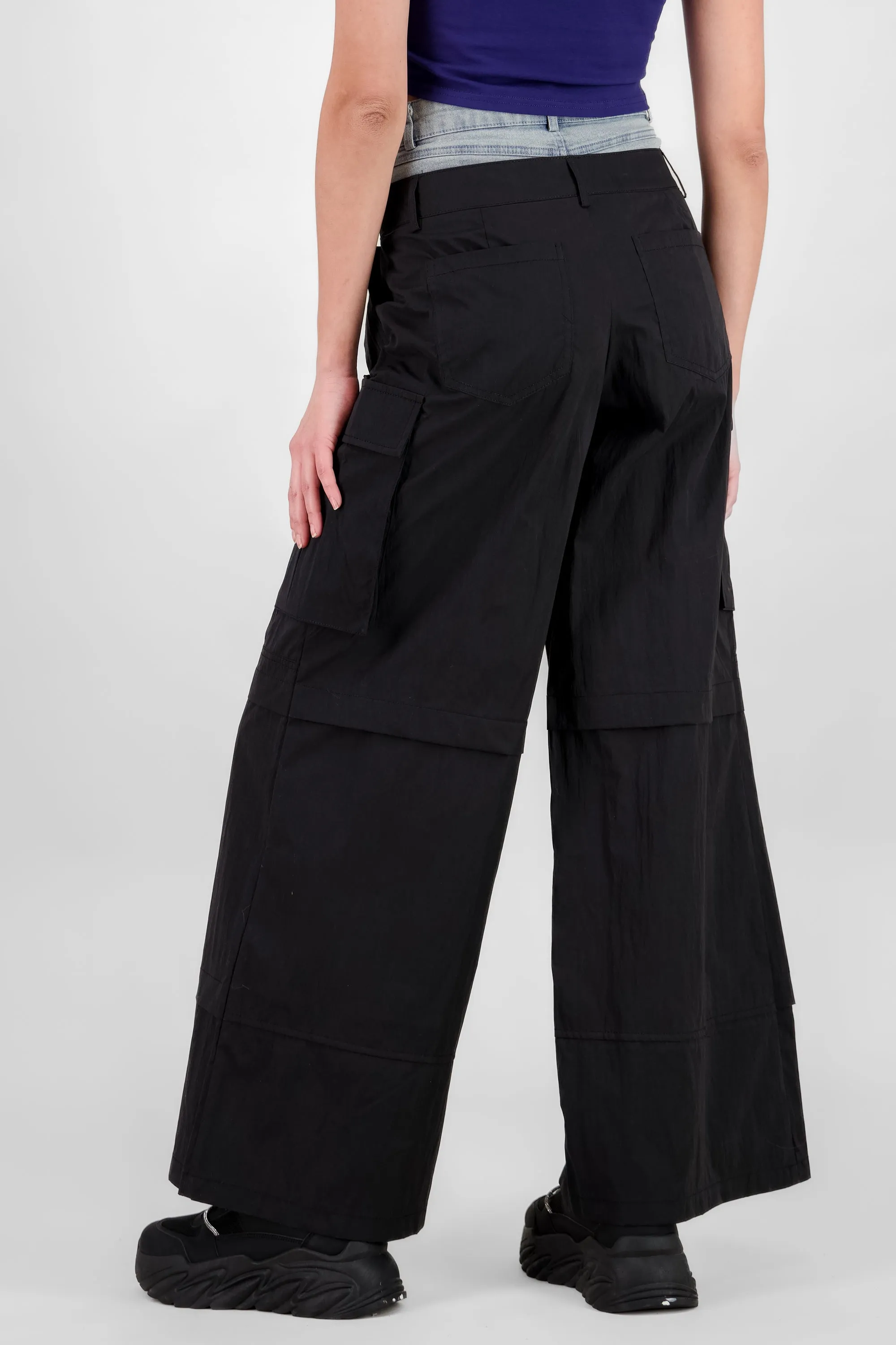 Pantalon cargo detalle pretina denim sold by Shasa product image thumbnail 4