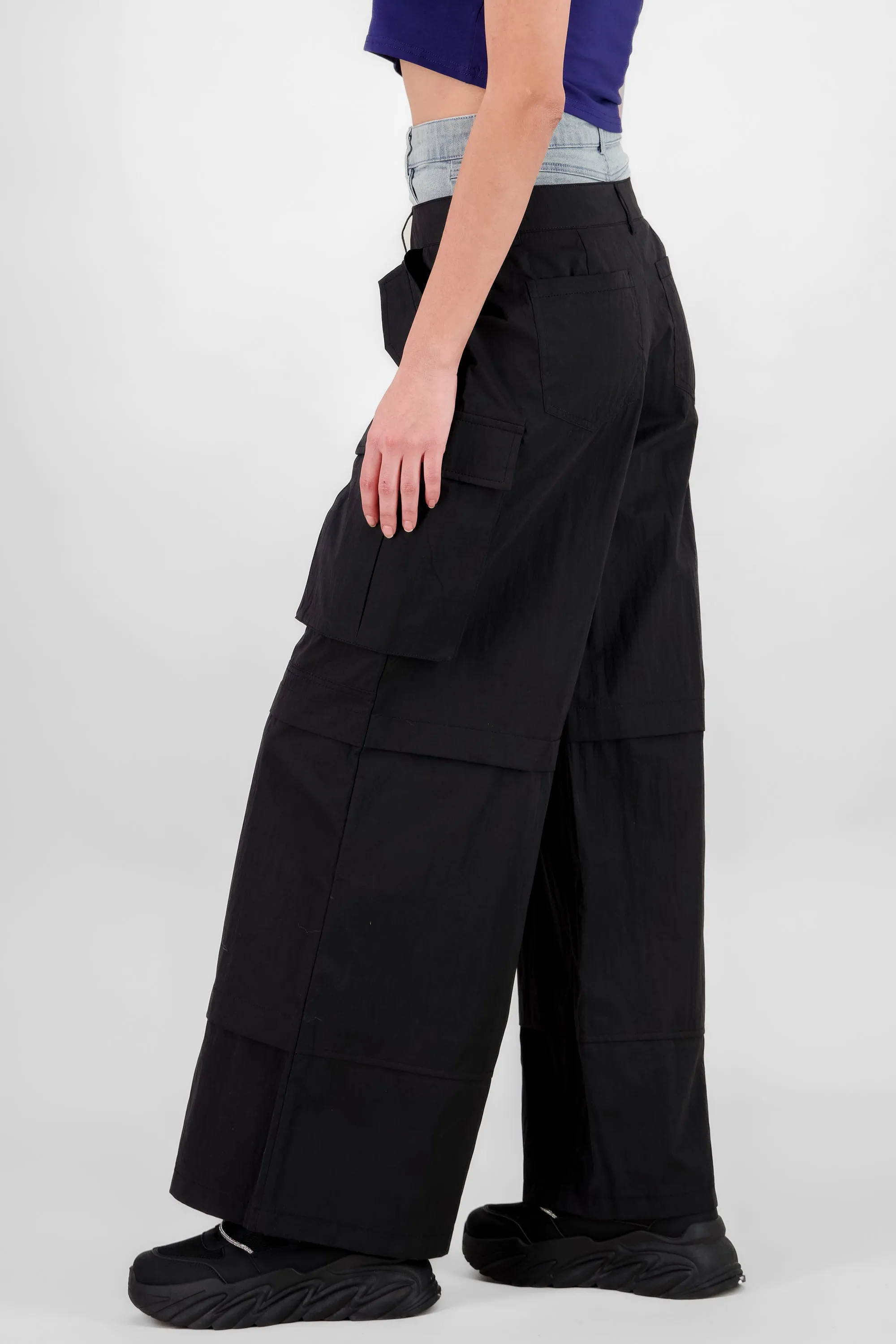 Pantalon cargo detalle pretina denim sold by Shasa product image thumbnail 3