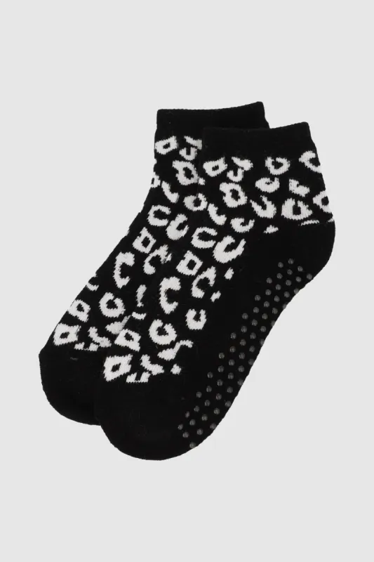 Pantucalceta animal print sold by Shasa