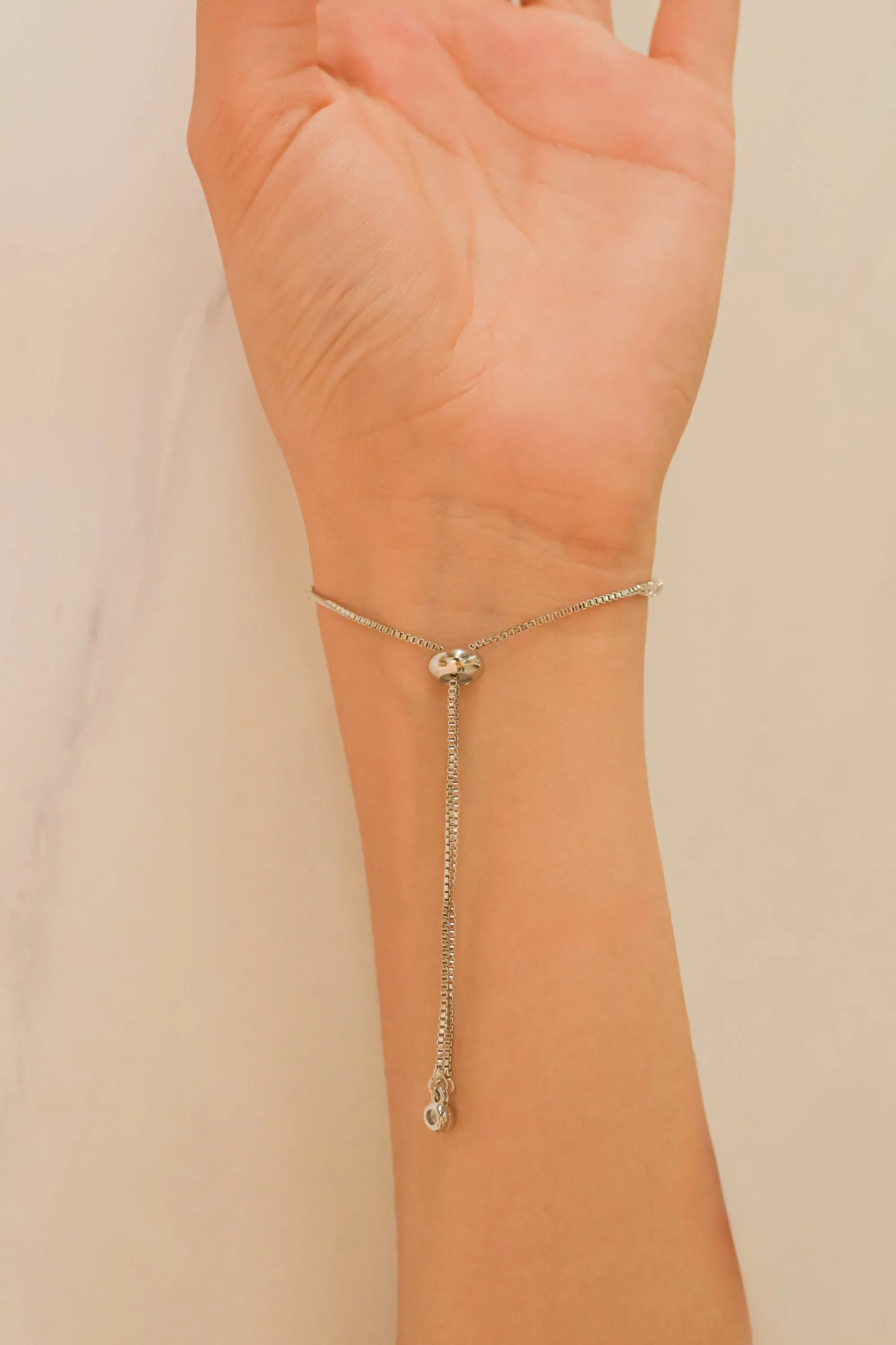 Pulsera corazon silueta sold by Shasa product image thumbnail 4