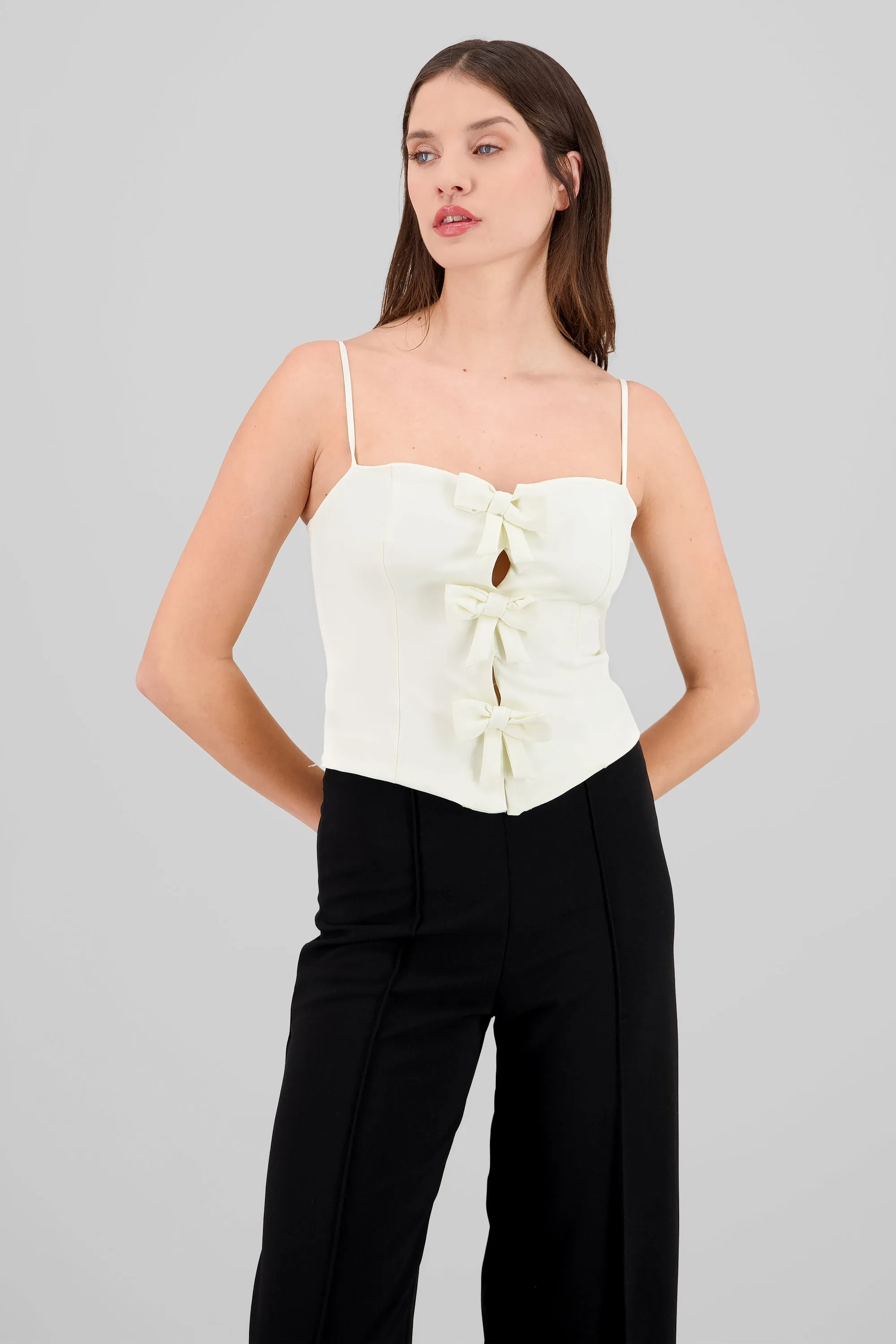 Bluda detalle mono lisa sold by Shasa