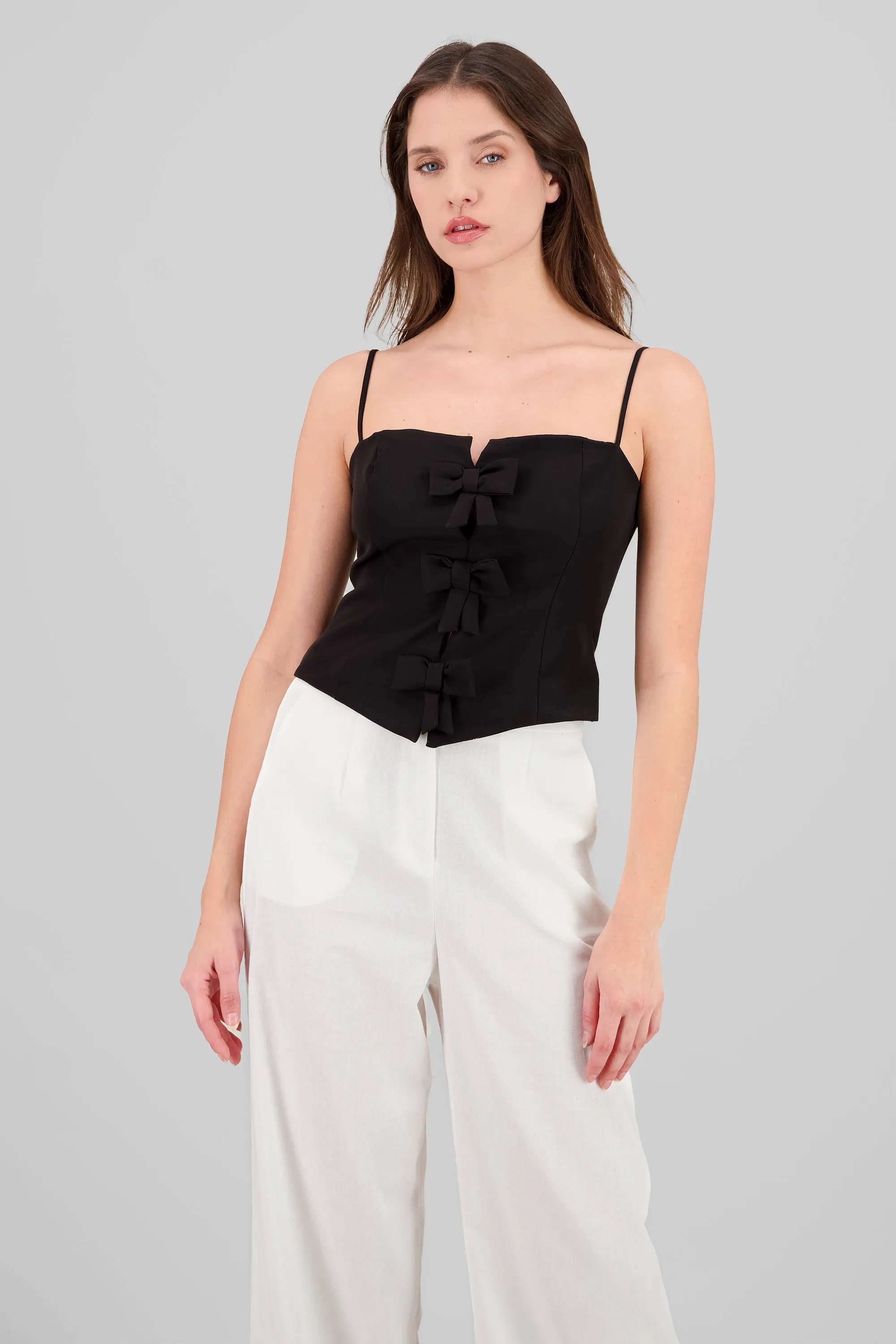 Bluda detalle mono lisa sold by Shasa