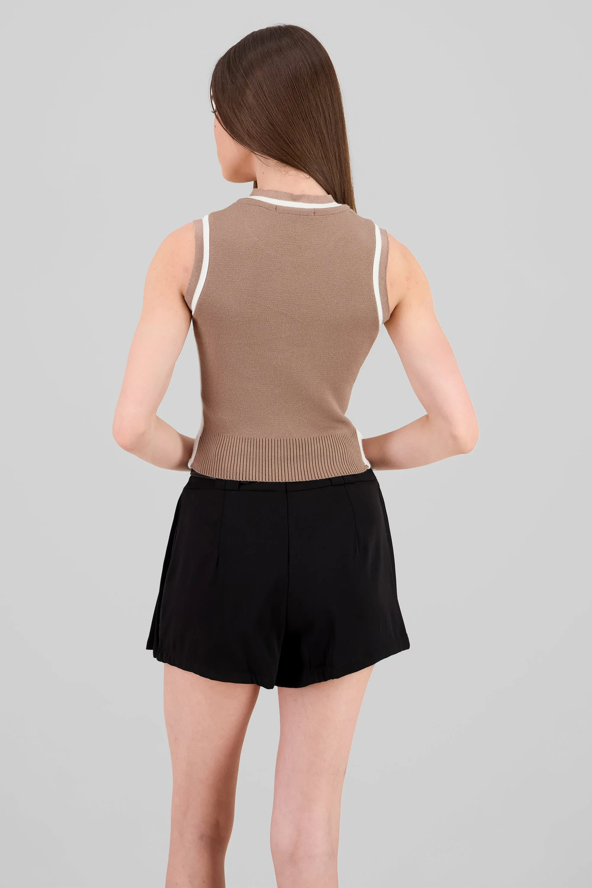 Chaleco tejido detalle contraste sold by Shasa product image thumbnail 4