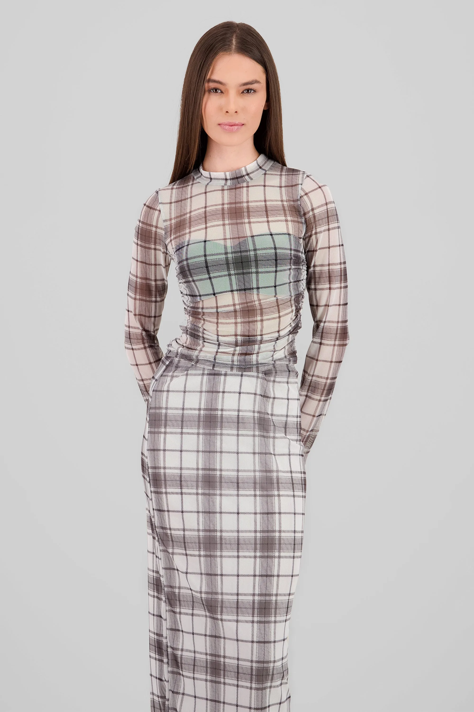 Top plisado mesh cuadros manga larga sold by Shasa