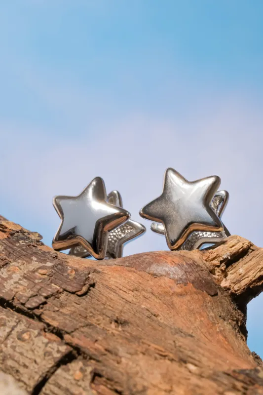 Aretes estrellas sold by Shasa