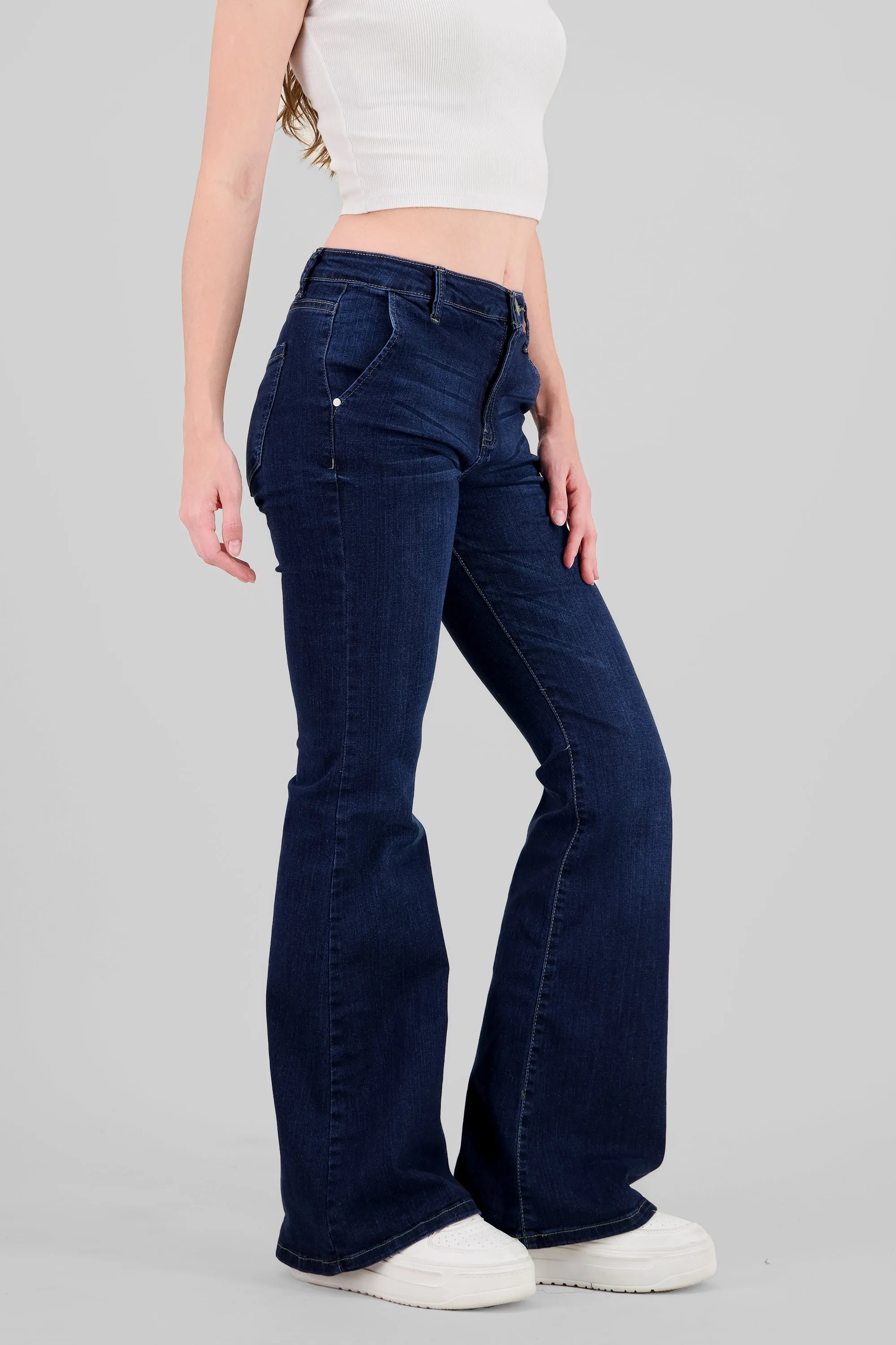 Jeans flare cintura media sold by Shasa product image thumbnail 3