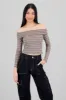 Top manga larga off shoulder detalle dobles sold by Shasa