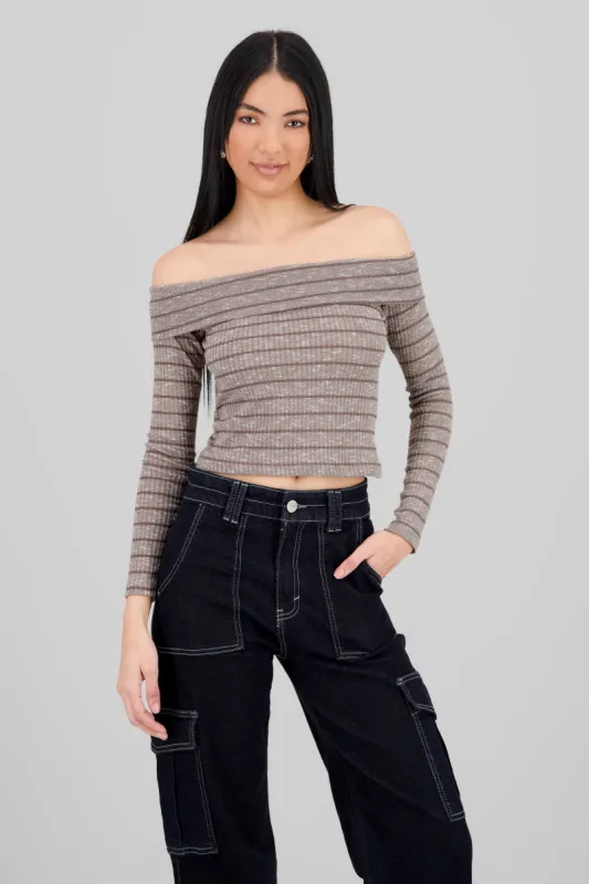 Top manga larga off shoulder detalle dobles sold by Shasa