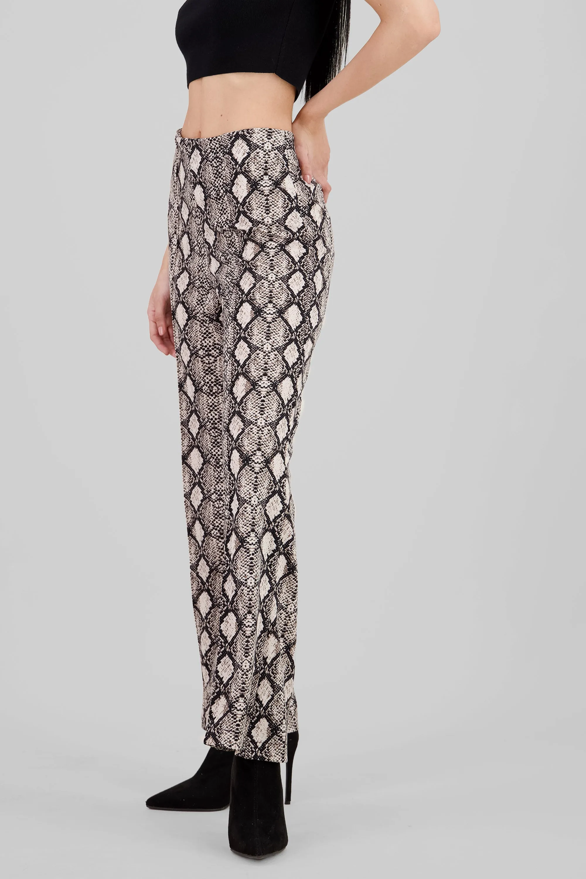 Pantalon wide leg animal print s sold by Shasa product image thumbnail 3