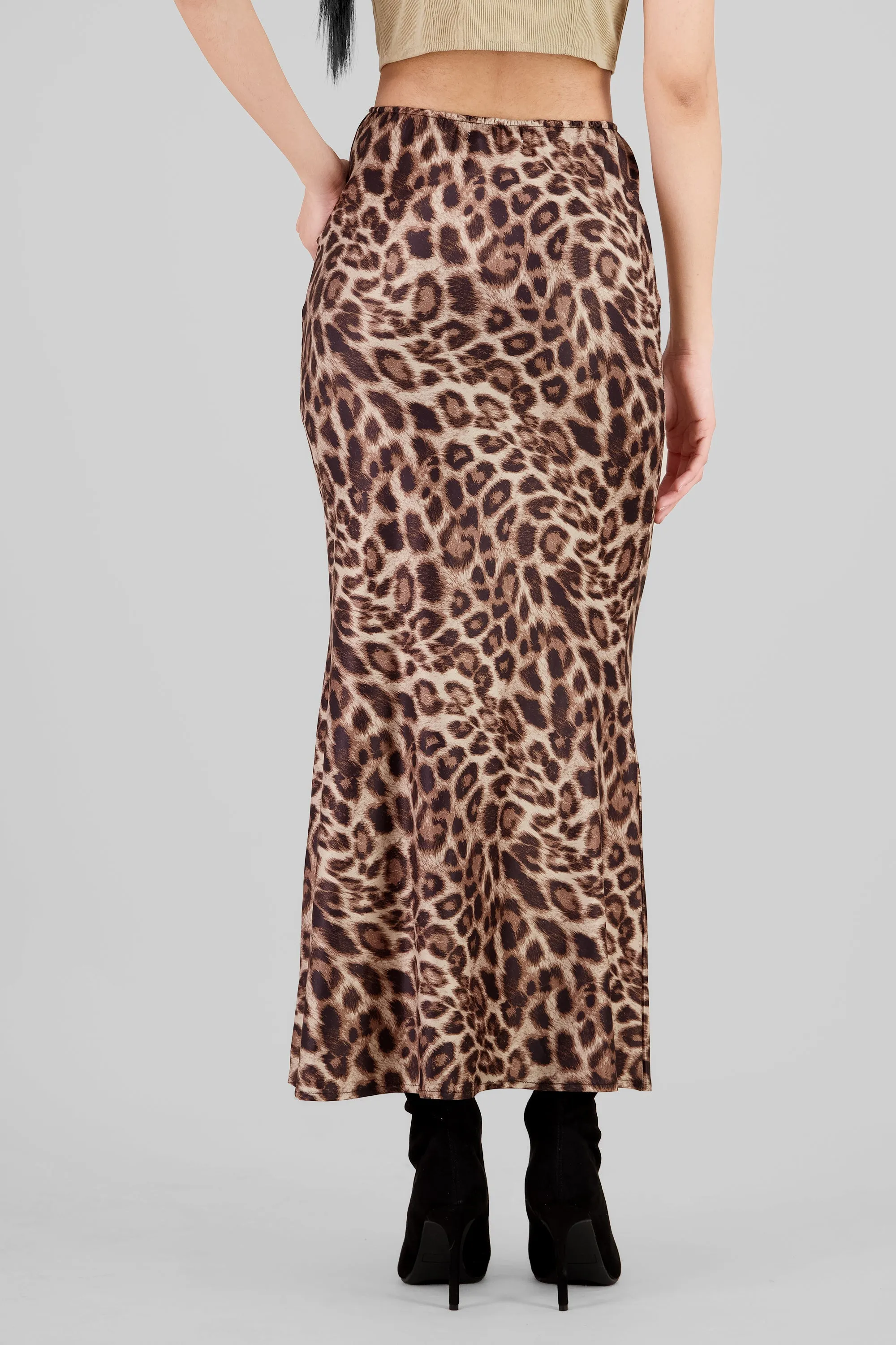 Falda maxi satin animal print sold by Shasa product image thumbnail 4