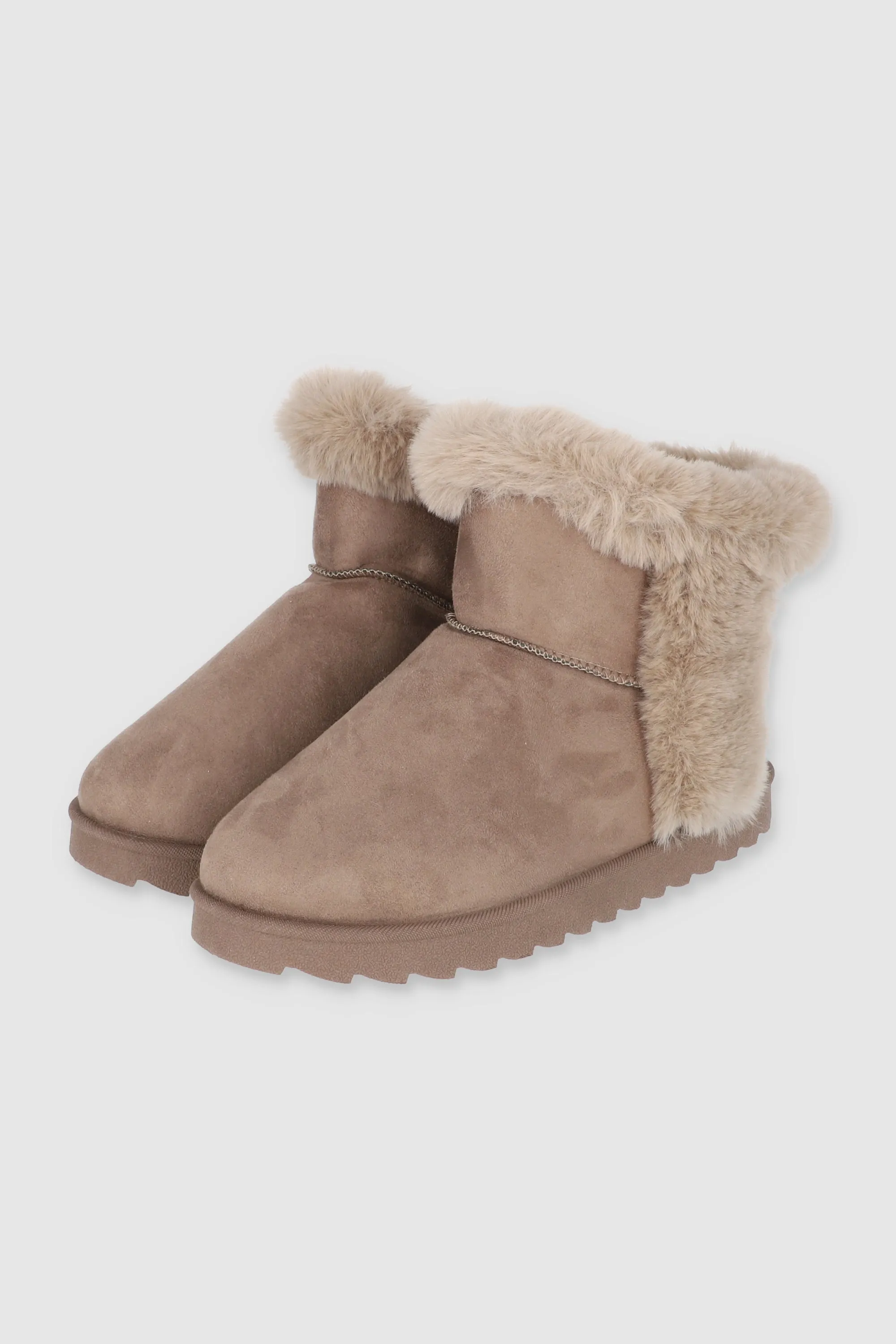 Bota peluche fluffy sold by Shasa product image thumbnail 3