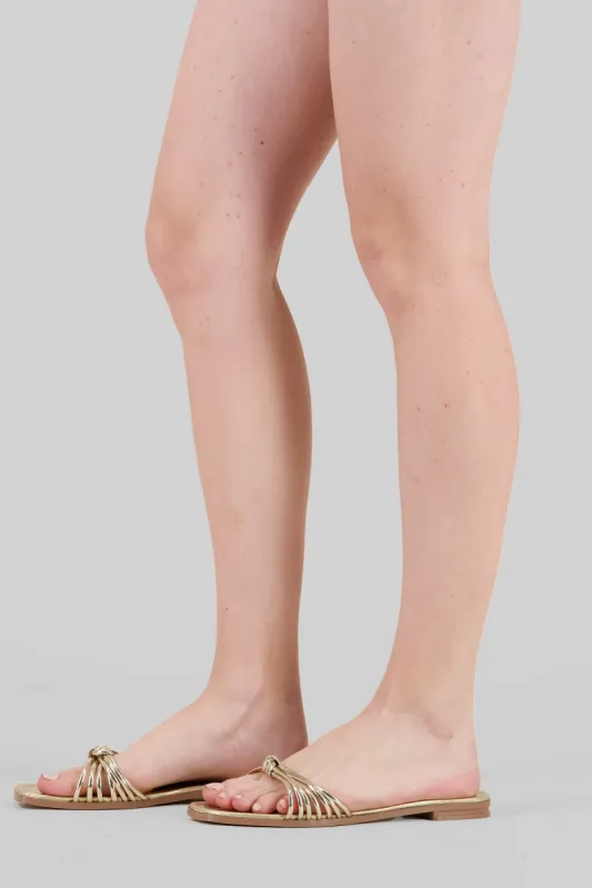 Sandalia tiras delgadas nudo sold by Shasa