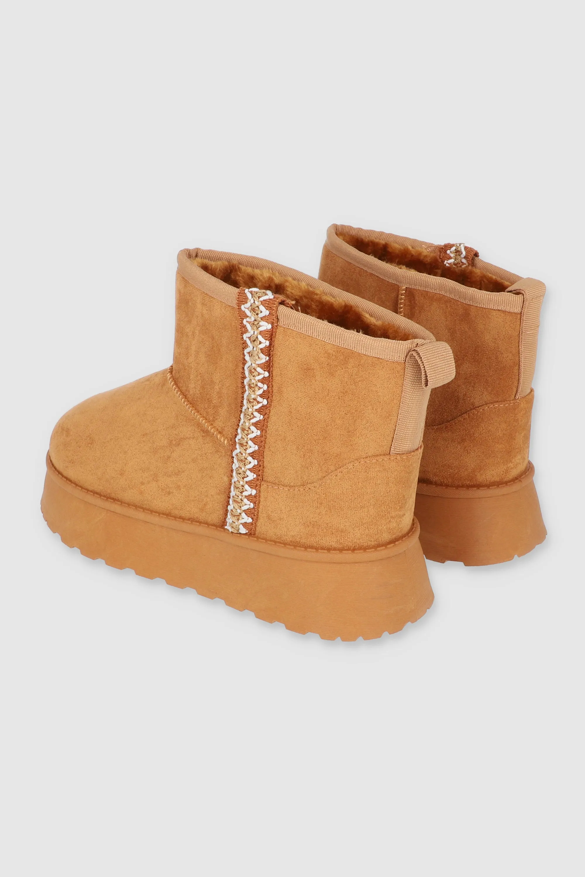 Bota peluche plataforma franja sold by Shasa product image thumbnail 5