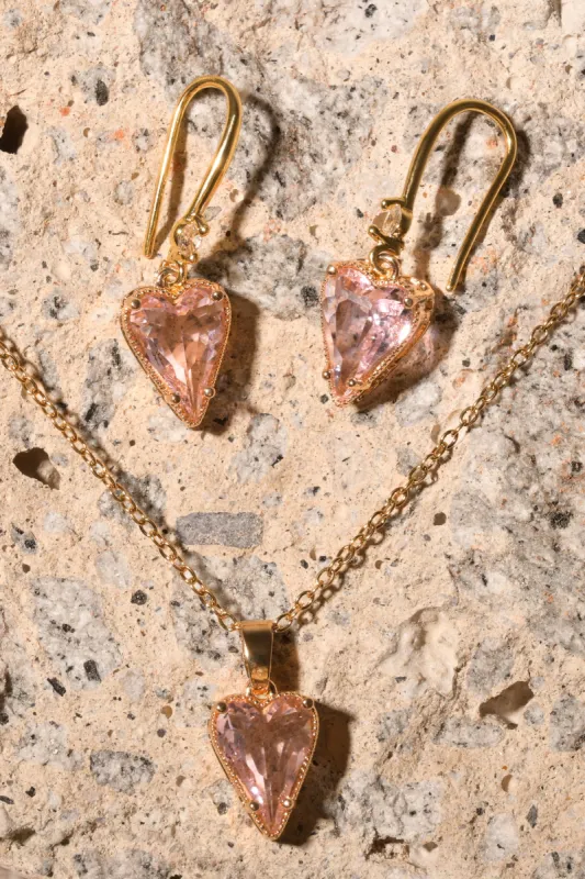 Set arracadas corazon collar sold by Shasa