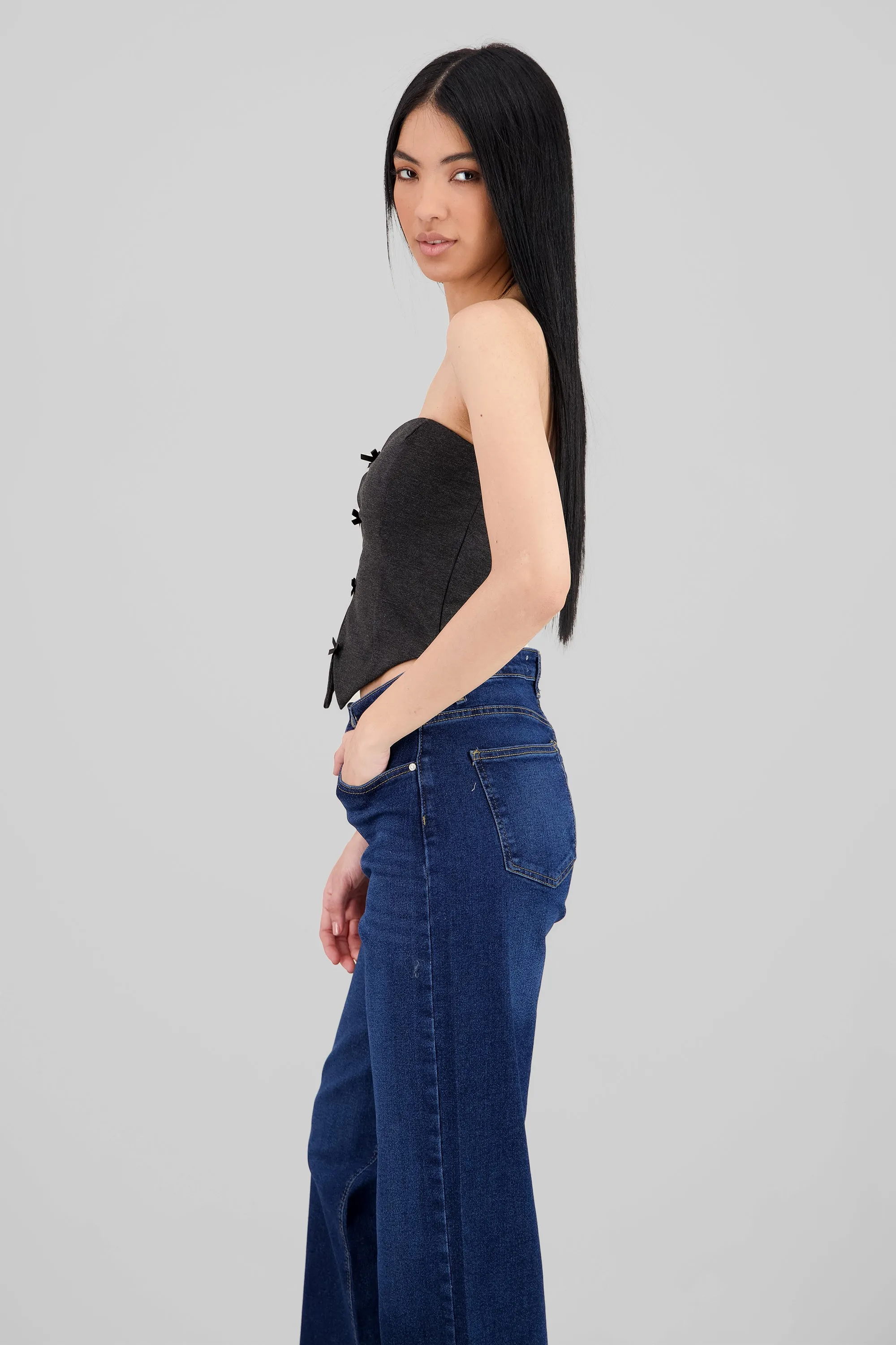 Top strapless detalle moños sold by Shasa product image thumbnail 3