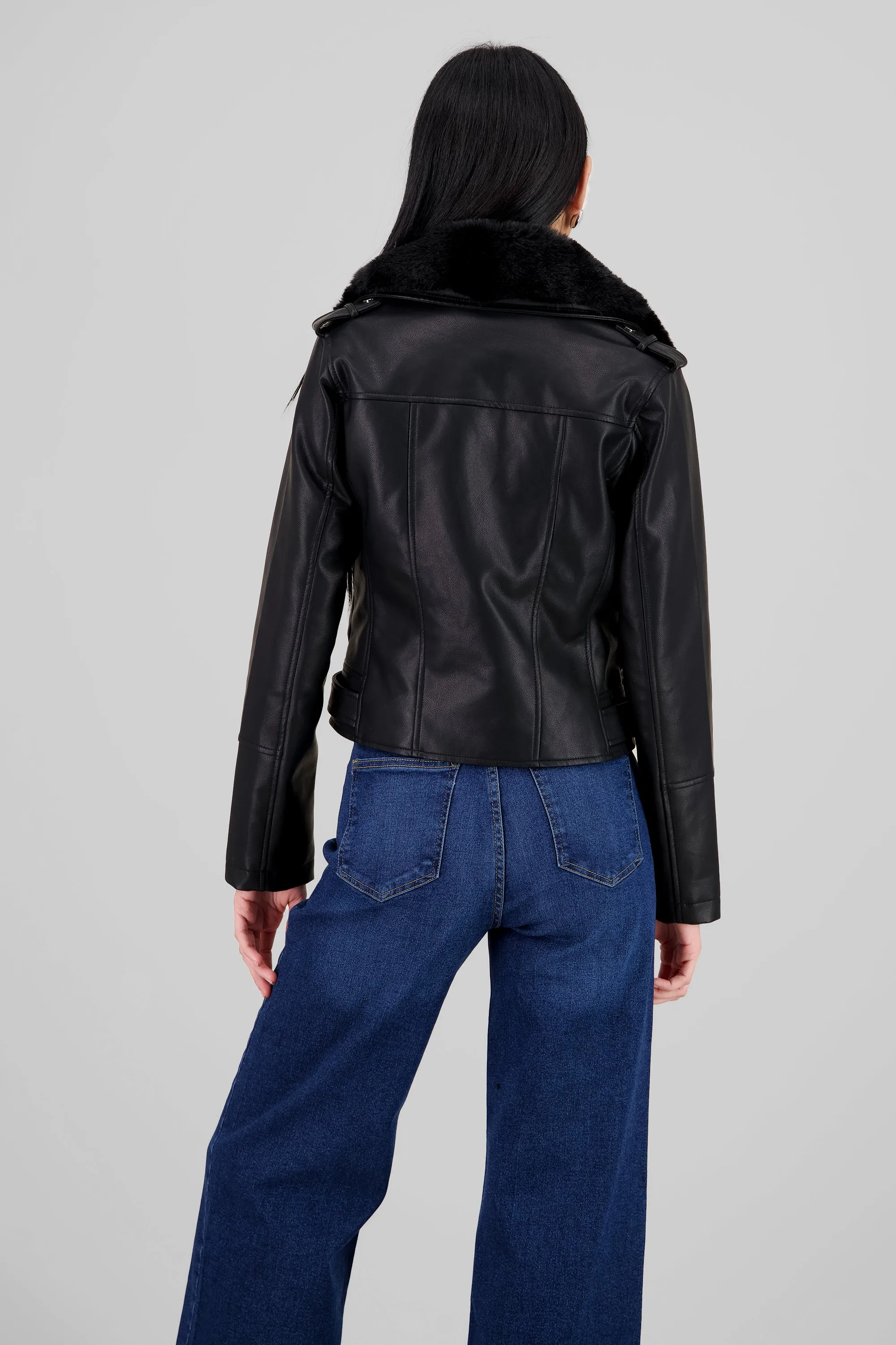 Biker PU con peluche sold by Shasa product image thumbnail 4