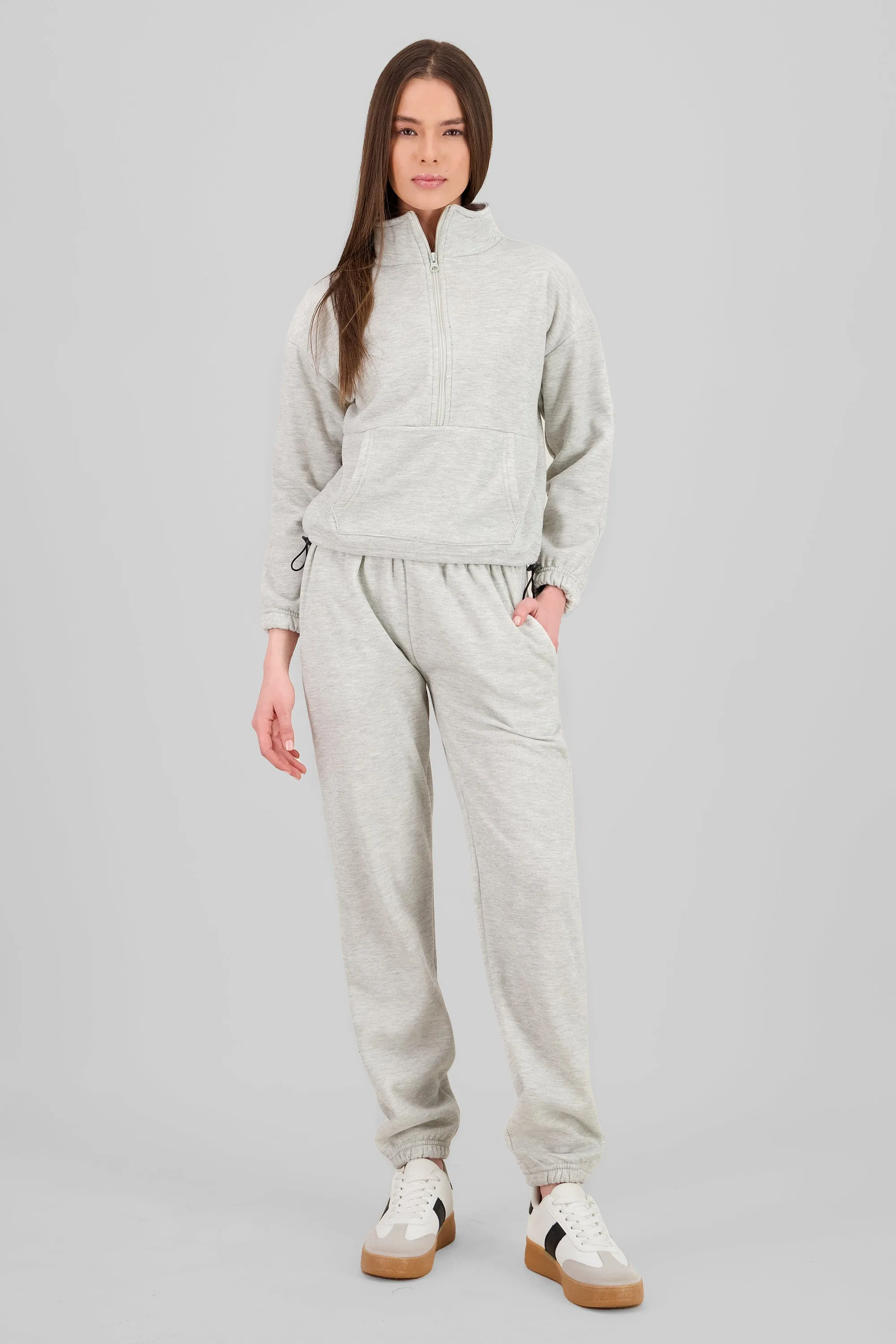 Pants joggers lisos sold by Shasa