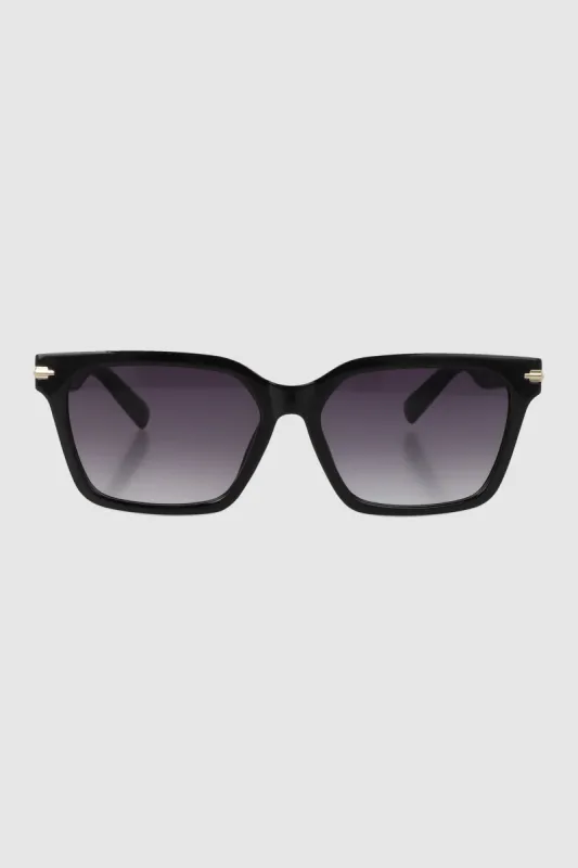 Lentes clasicos cuadrados sold by Shasa