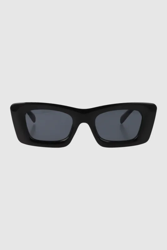 Lentes rectangulo cateye oversize sold by Shasa