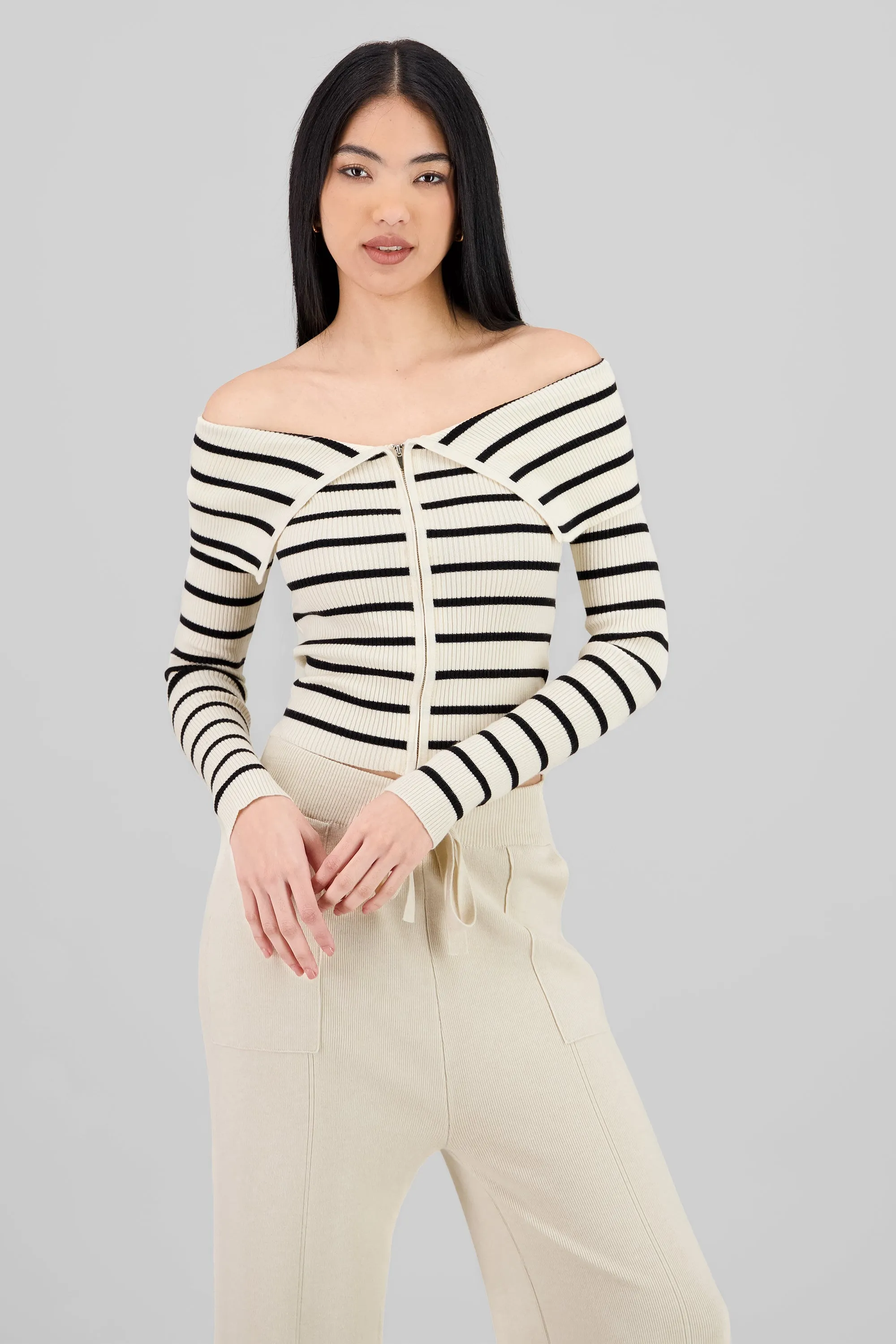 Sueter delgado rayas con cierre sin hombros sold by Shasa product image thumbnail 2