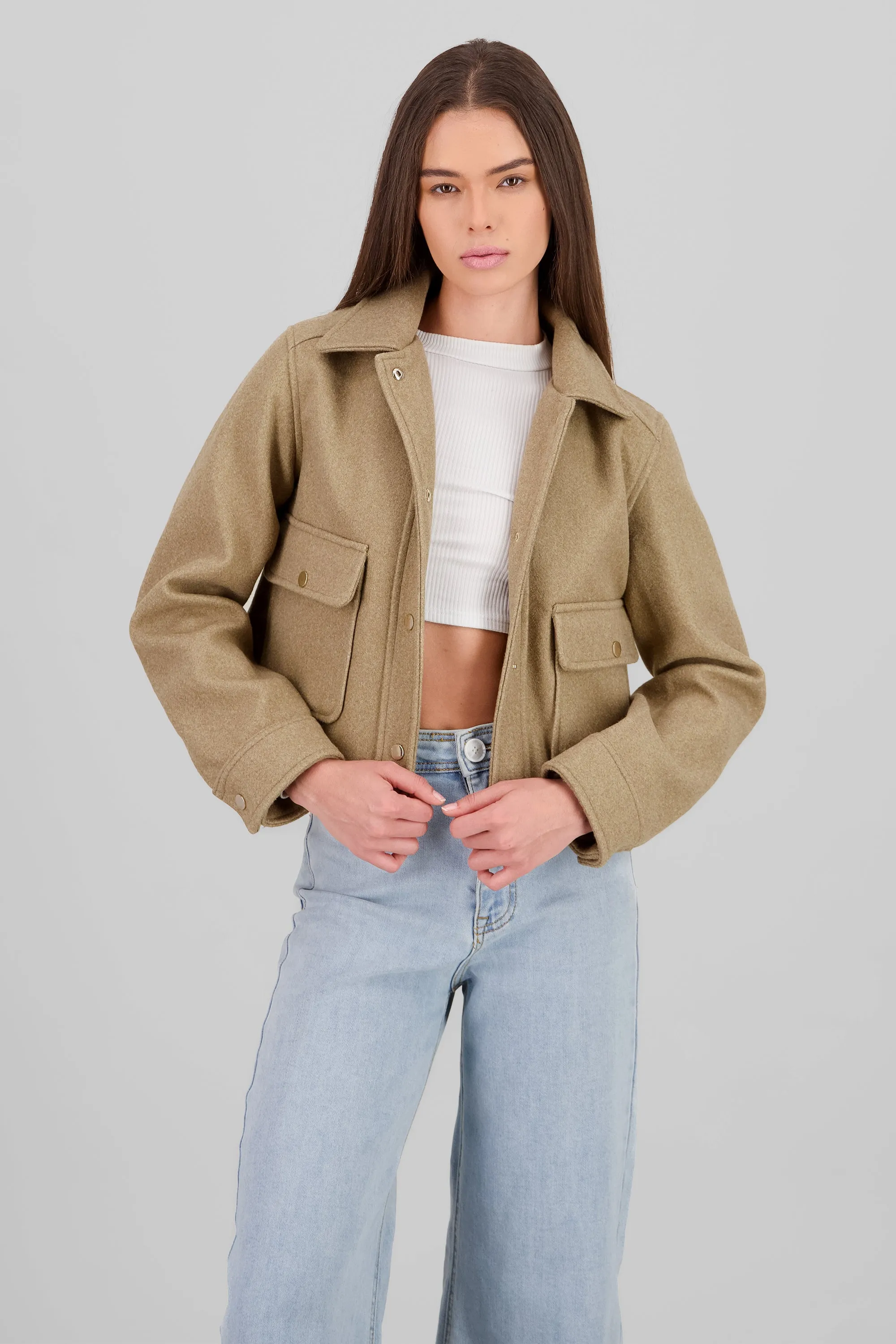 Chamarra bolsas tipo cargo sold by Shasa