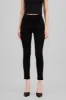 Pantalon entallado sold by Shasa