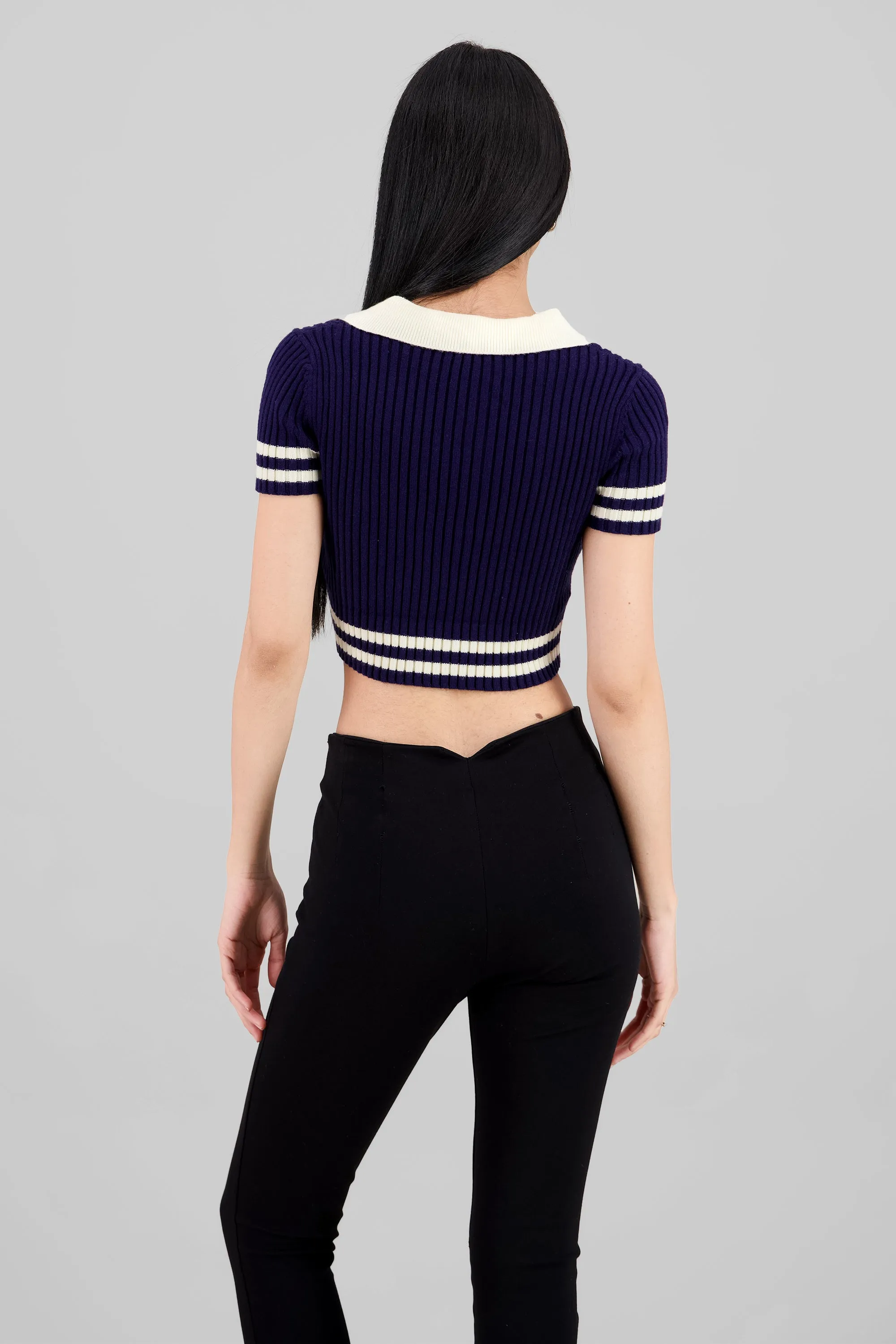 Top polo tejido rib contraste sold by Shasa product image thumbnail 4