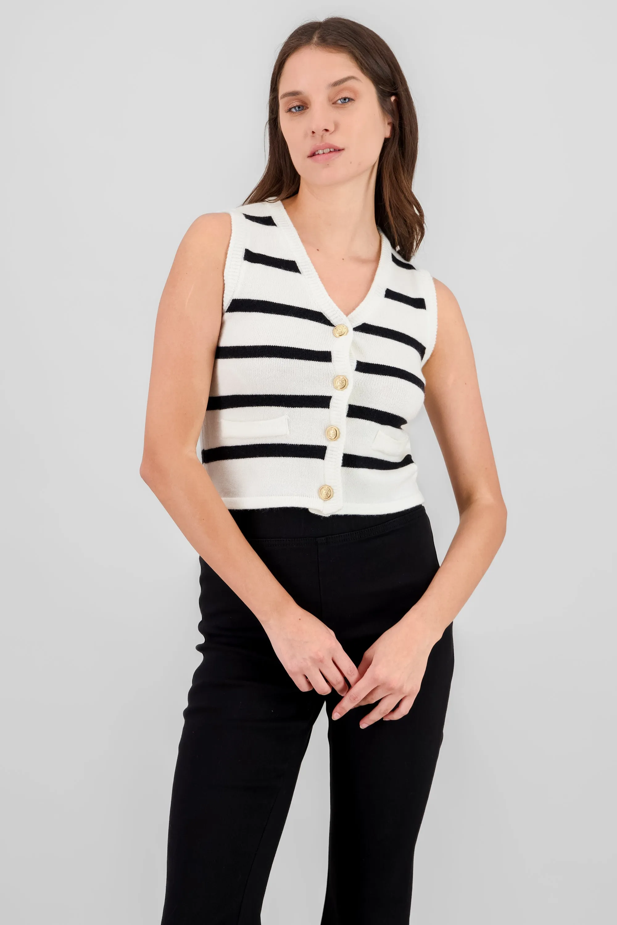 Chaleco rayas con botones sold by Shasa