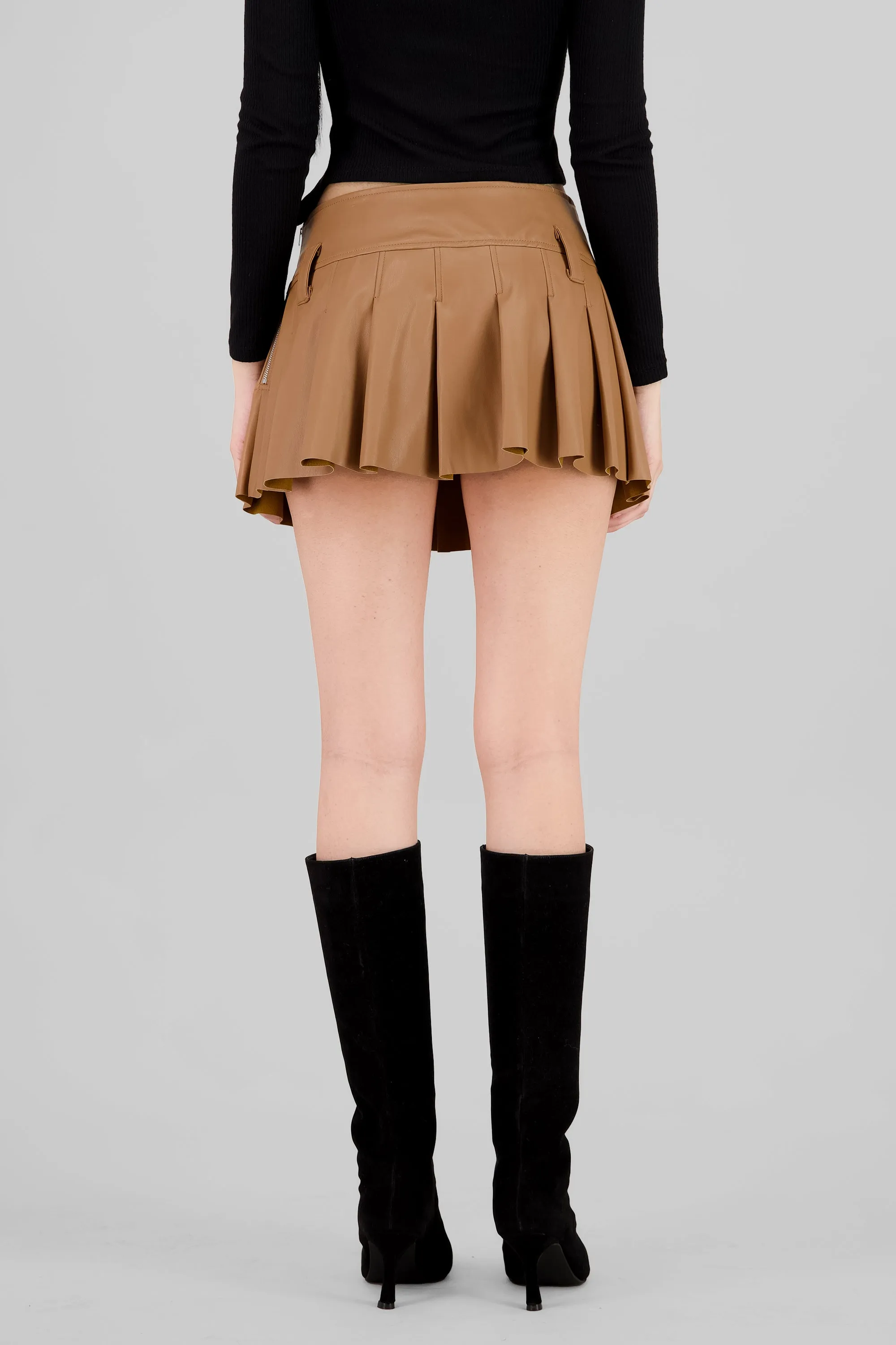 Mini falda tableada lisa PU sold by Shasa product image thumbnail 4