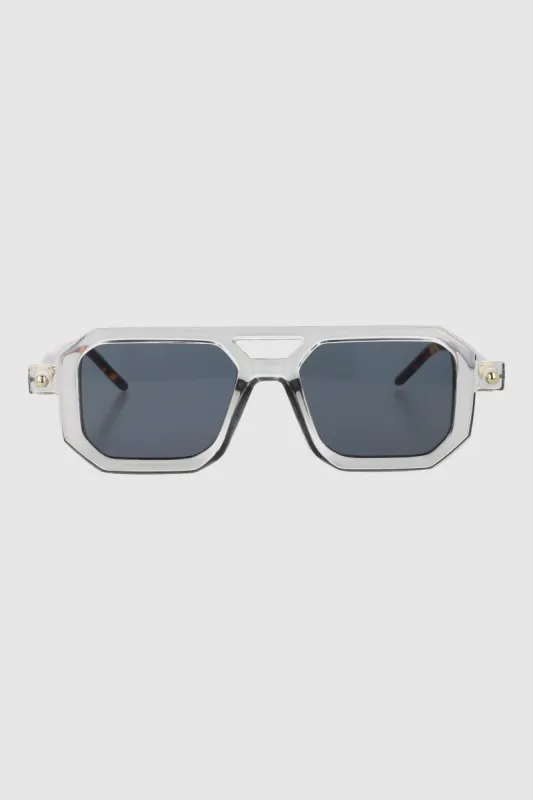 Lentes aviador cuadrados sold by Shasa