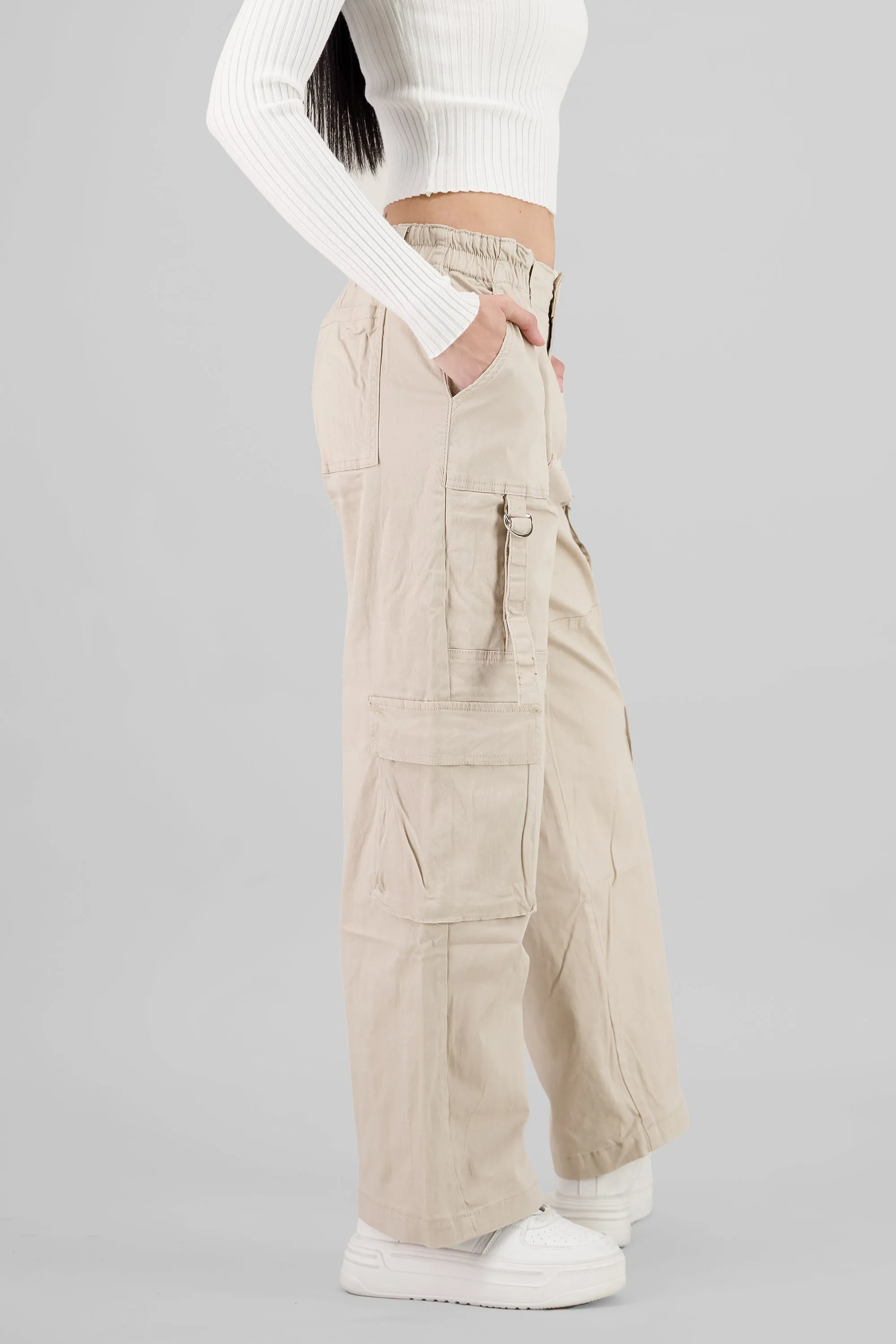 Pantalón cargo 3 bolsas tiras sold by Shasa product image thumbnail 3