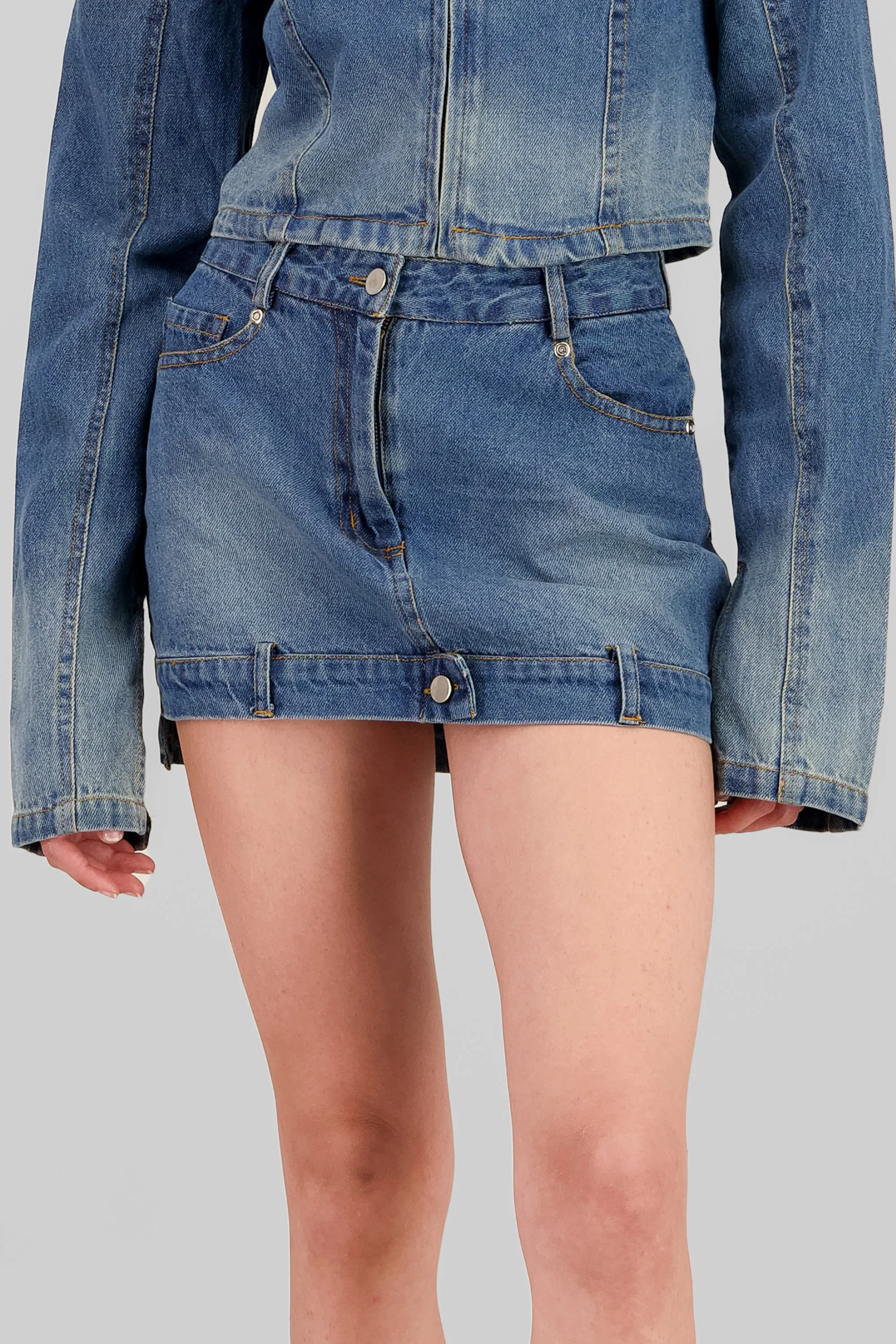 Falda mini con detalle de boton liso sold by Shasa product image thumbnail 5