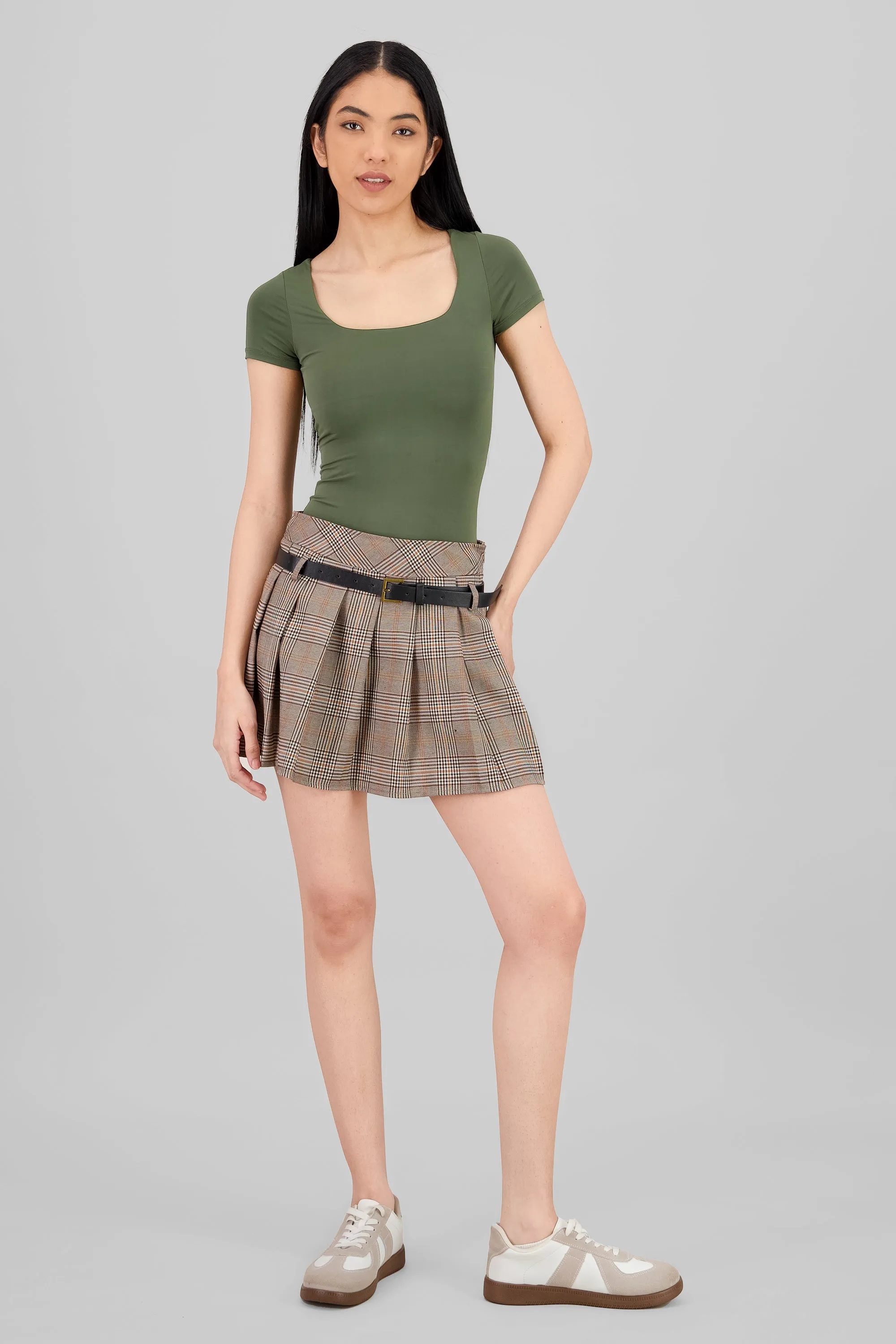 Falda tableada con cinturon sold by Shasa