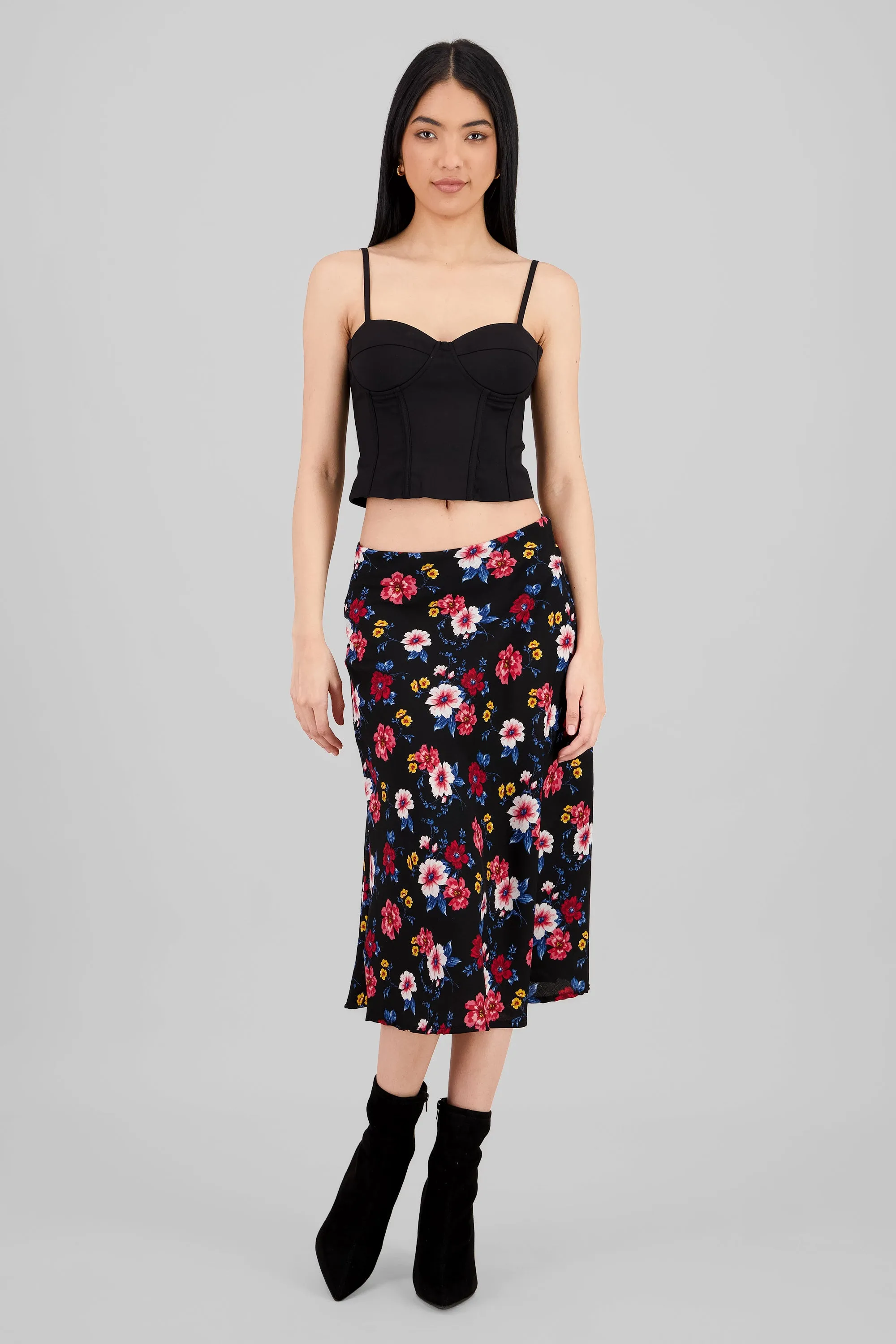 Falda midi flores sold by Shasa