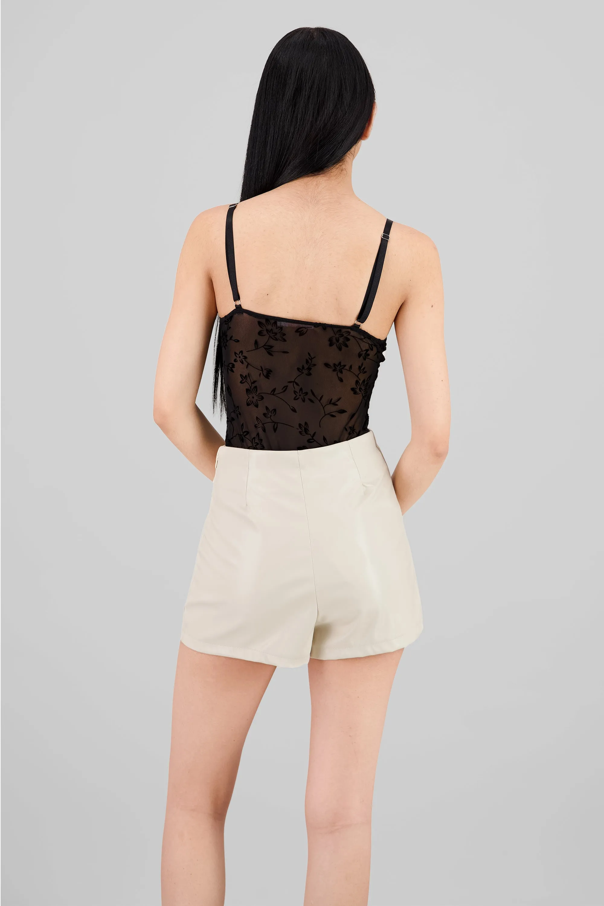 Bodysuit de encaje con copas sold by Shasa product image thumbnail 4