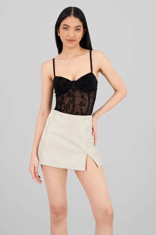 Bodysuit de encaje con copas sold by Shasa