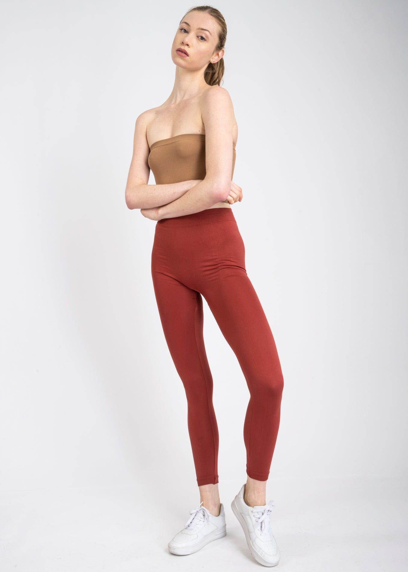 Leggings seamless cintura media sold by Shasa