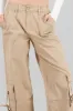 Pantalón cargo resorte en pretina sold by Shasa