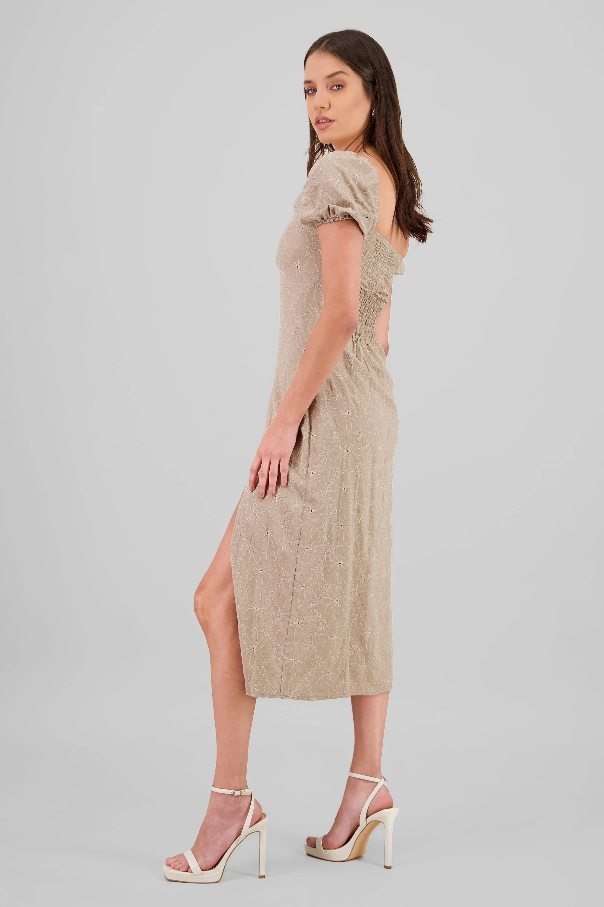 Vestido midi detalle textura flores sold by Shasa product image thumbnail 3