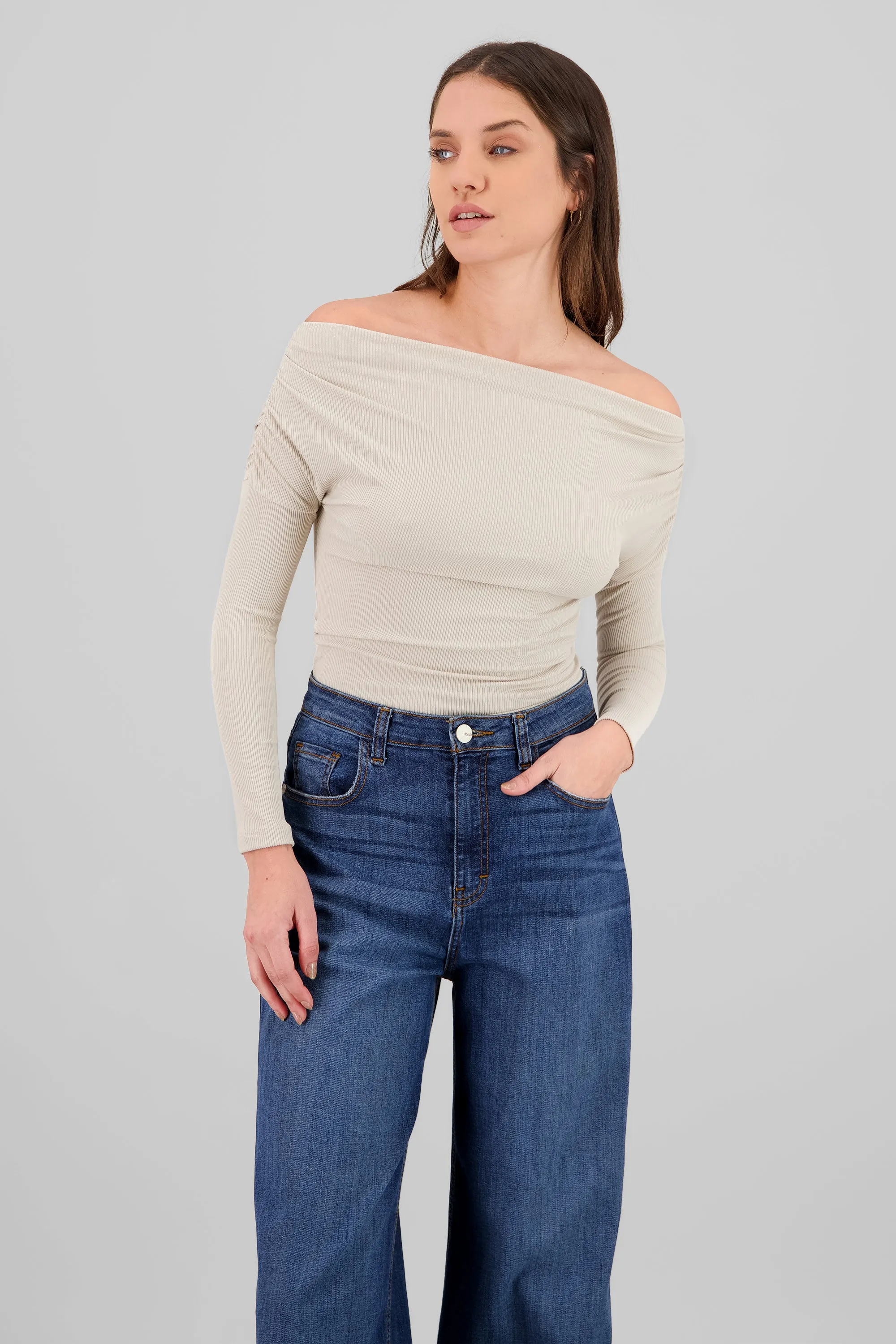 Blusa manga larga fruncida escote barco sold by Shasa product image thumbnail 2