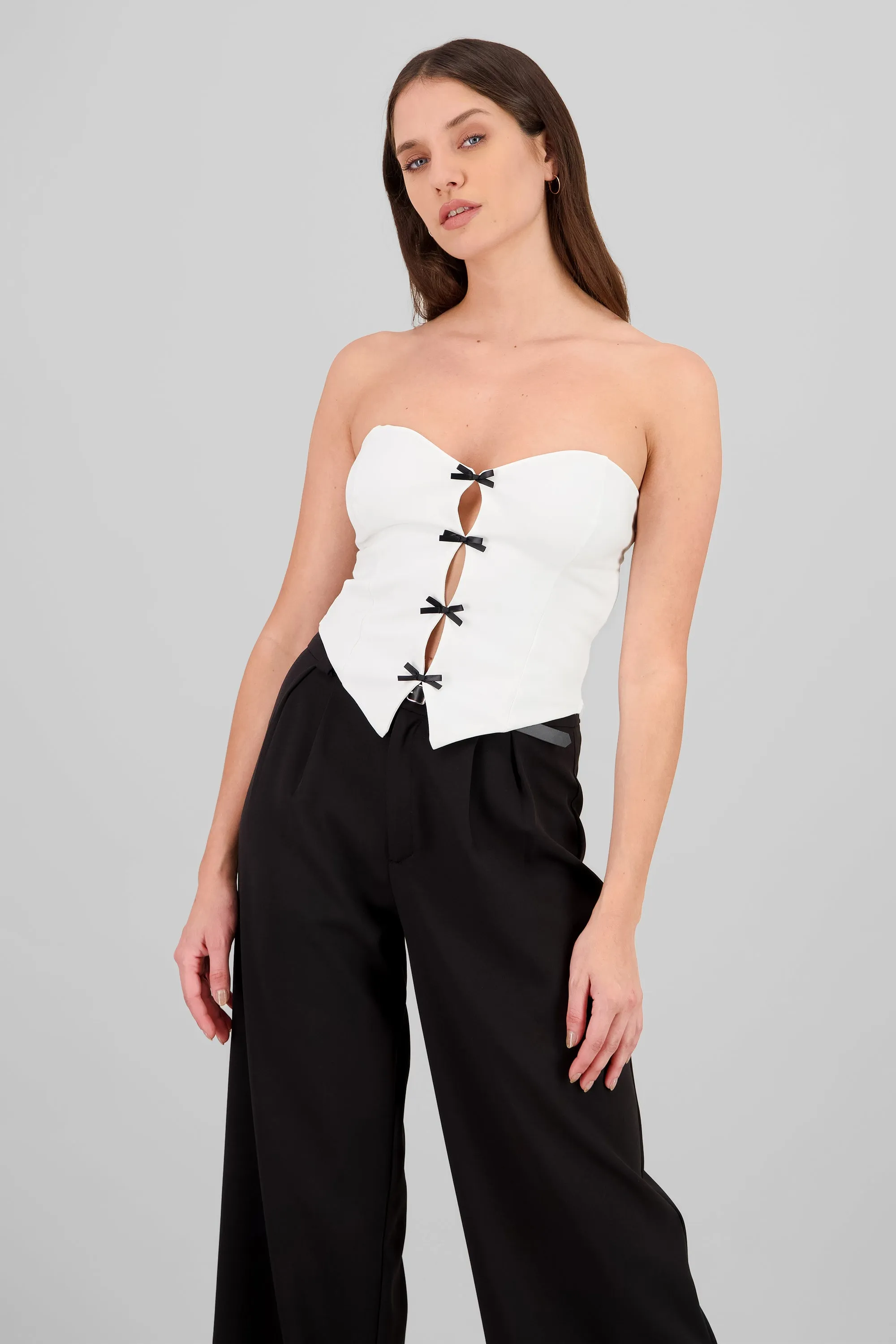 Top strapless detalle moños sold by Shasa product image thumbnail 2